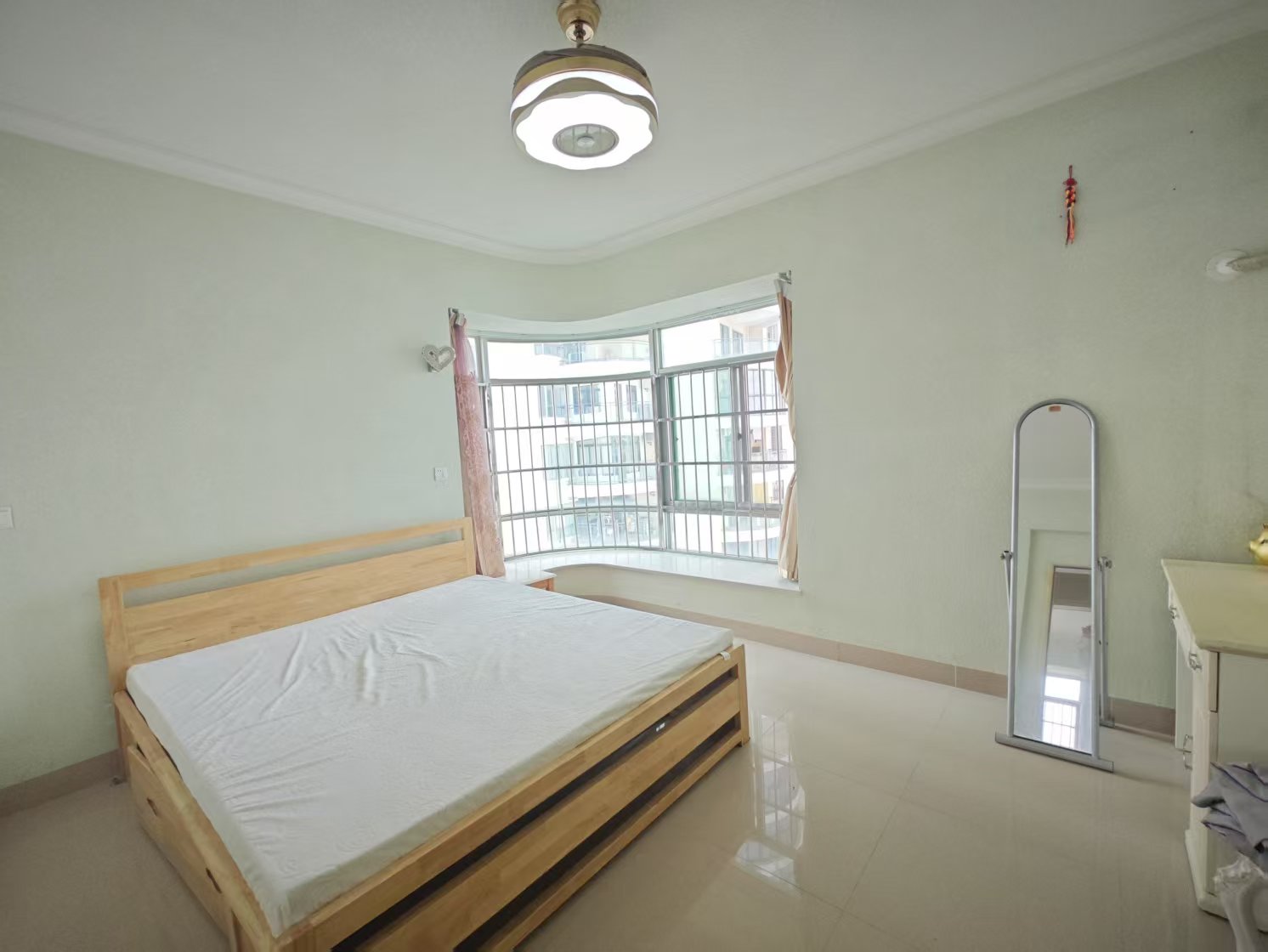 北海岸88号 3室2厅2卫 2500.0元/月 北海岸88号 3室2厅2卫 2500.0元/月室内图