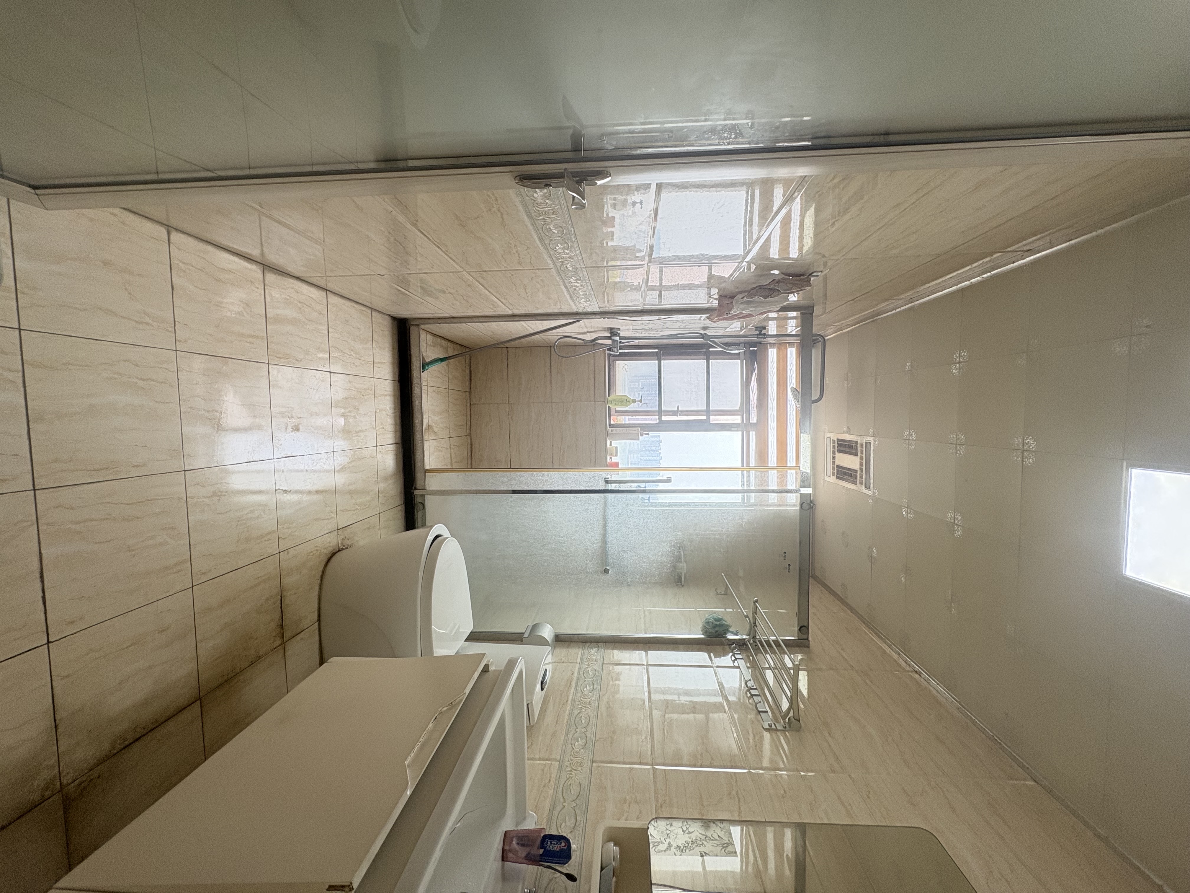 中航白沙湾  3室2厅2卫    1800.0元/月 中航白沙湾  3室2厅2卫    1800.0元/月室内图