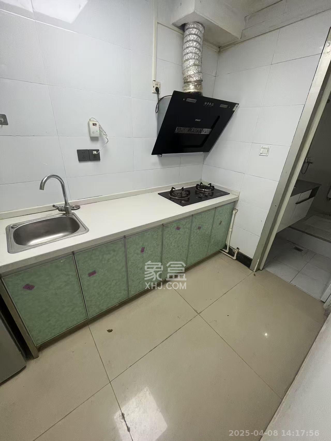 湘域中央 1室1厅1卫 2500.0元/月 湘域中央 1室1厅1卫 2500.0元/月室内图