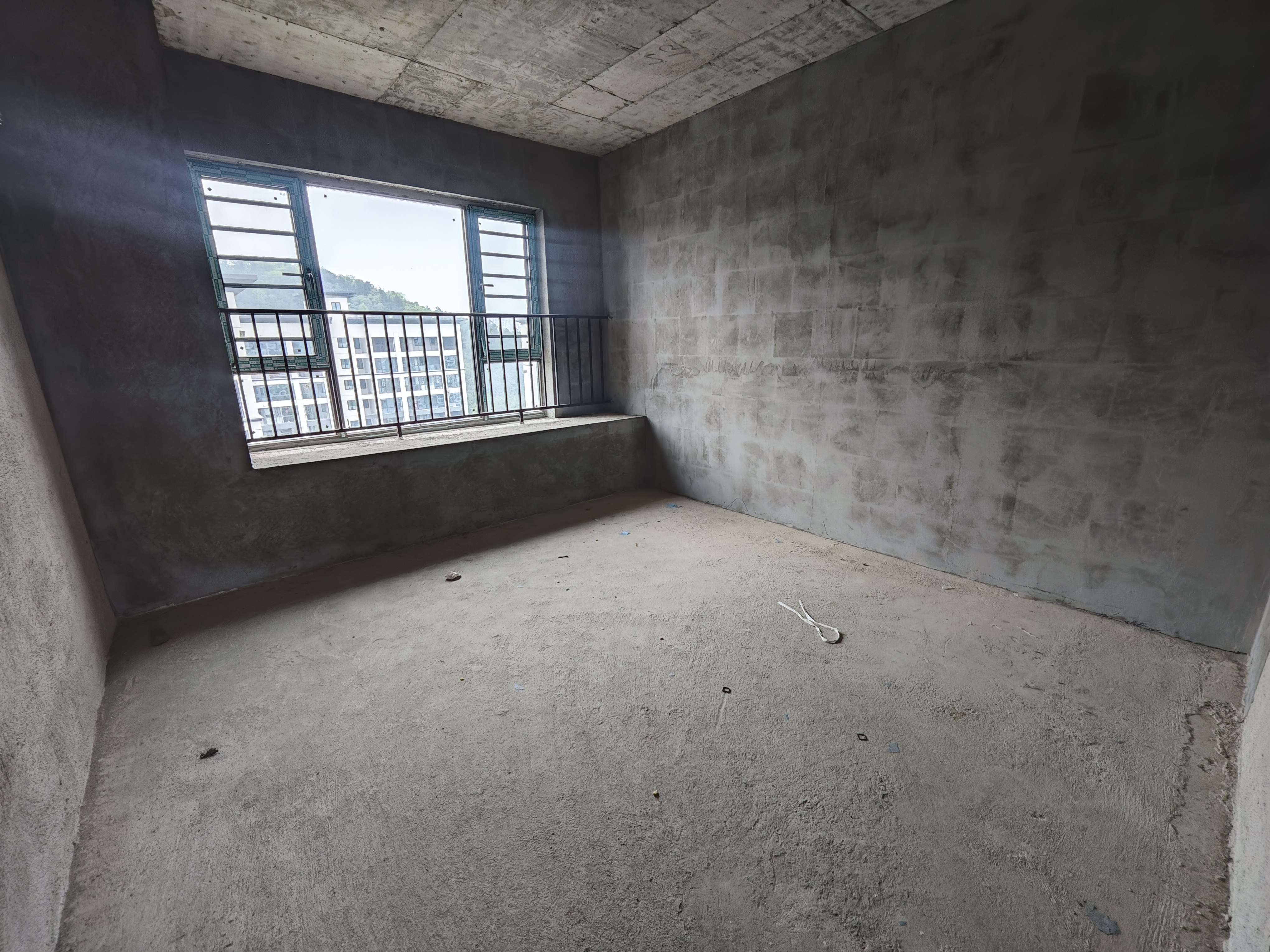 青春里-铂樾府 5室2厅2卫 113.8万 青春里-铂樾府 5室2厅2卫 113.8万卧室