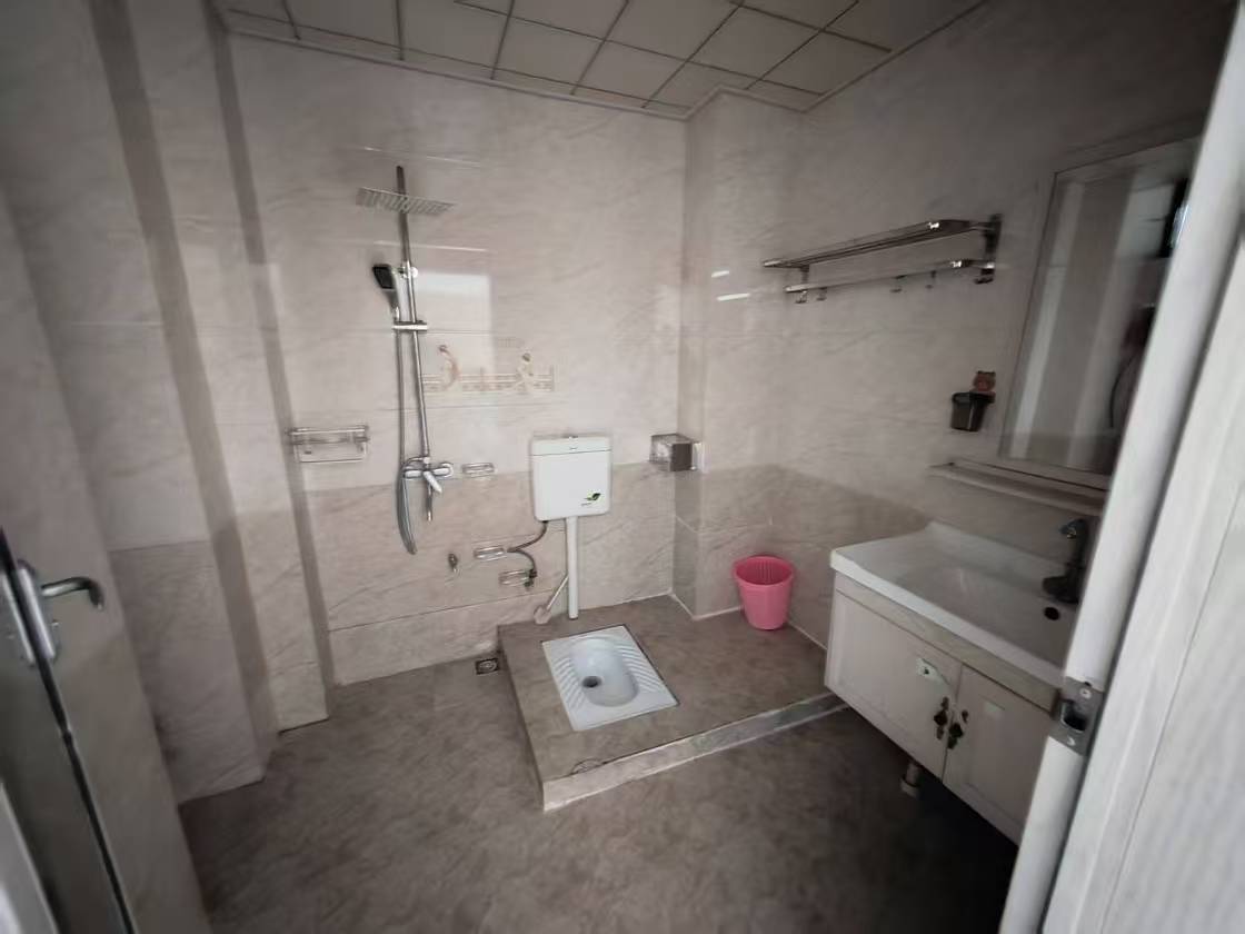 明鑫澧水湾  3室2厅2卫   1700.00元/月室内图