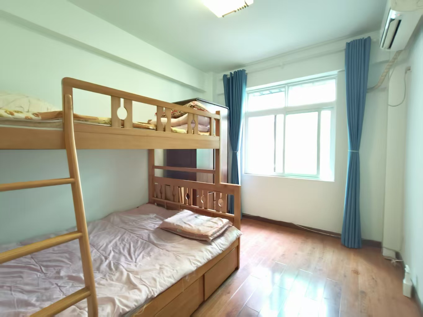 国贸新村  3室2厅1卫   2800.00元/月户型图