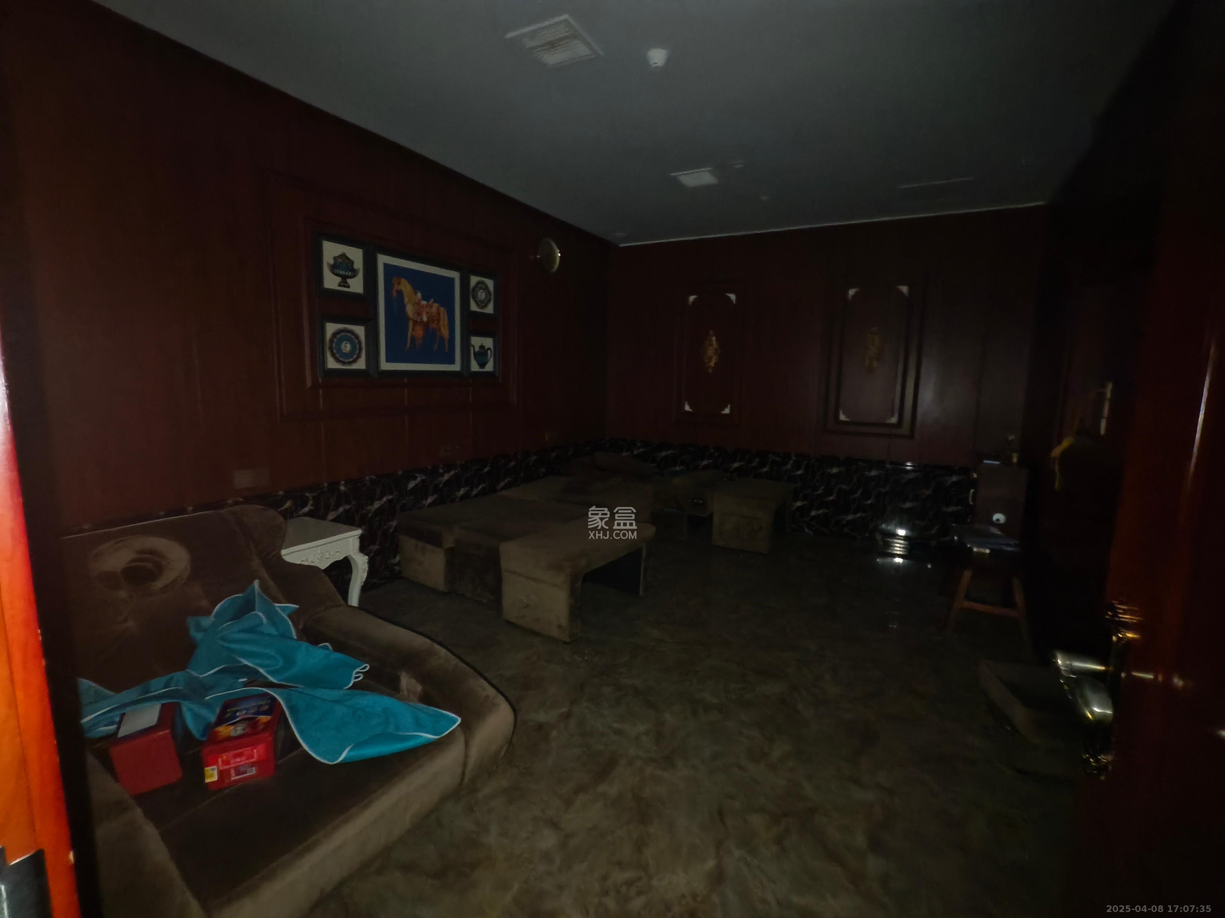 江山帝景哈佛   2300.0㎡      70000.0元/月室内图