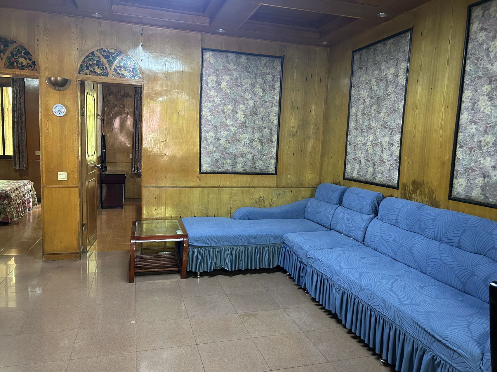 针织新村小区(内衣厂家属楼) 3室2厅1卫 22.8万 针织新村小区(内衣厂家属楼) 3室2厅1卫 22.8万客厅