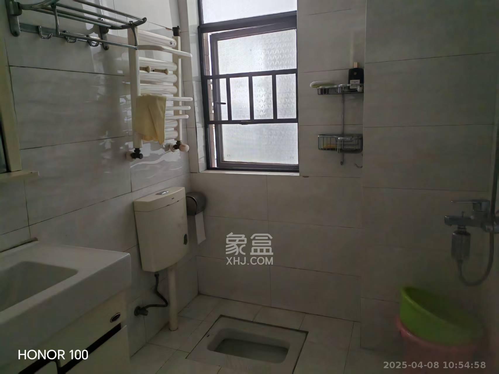 城南故事家园 3室1厅2卫 2500.0元/月 城南故事家园 3室1厅2卫 2500.0元/月室内图