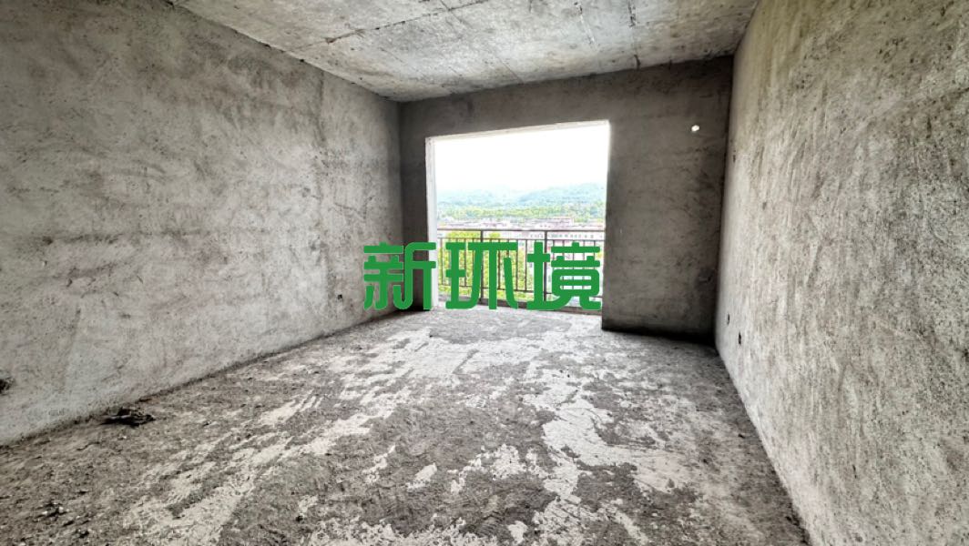 德皇新城  4室2厅2卫   89.00万客厅