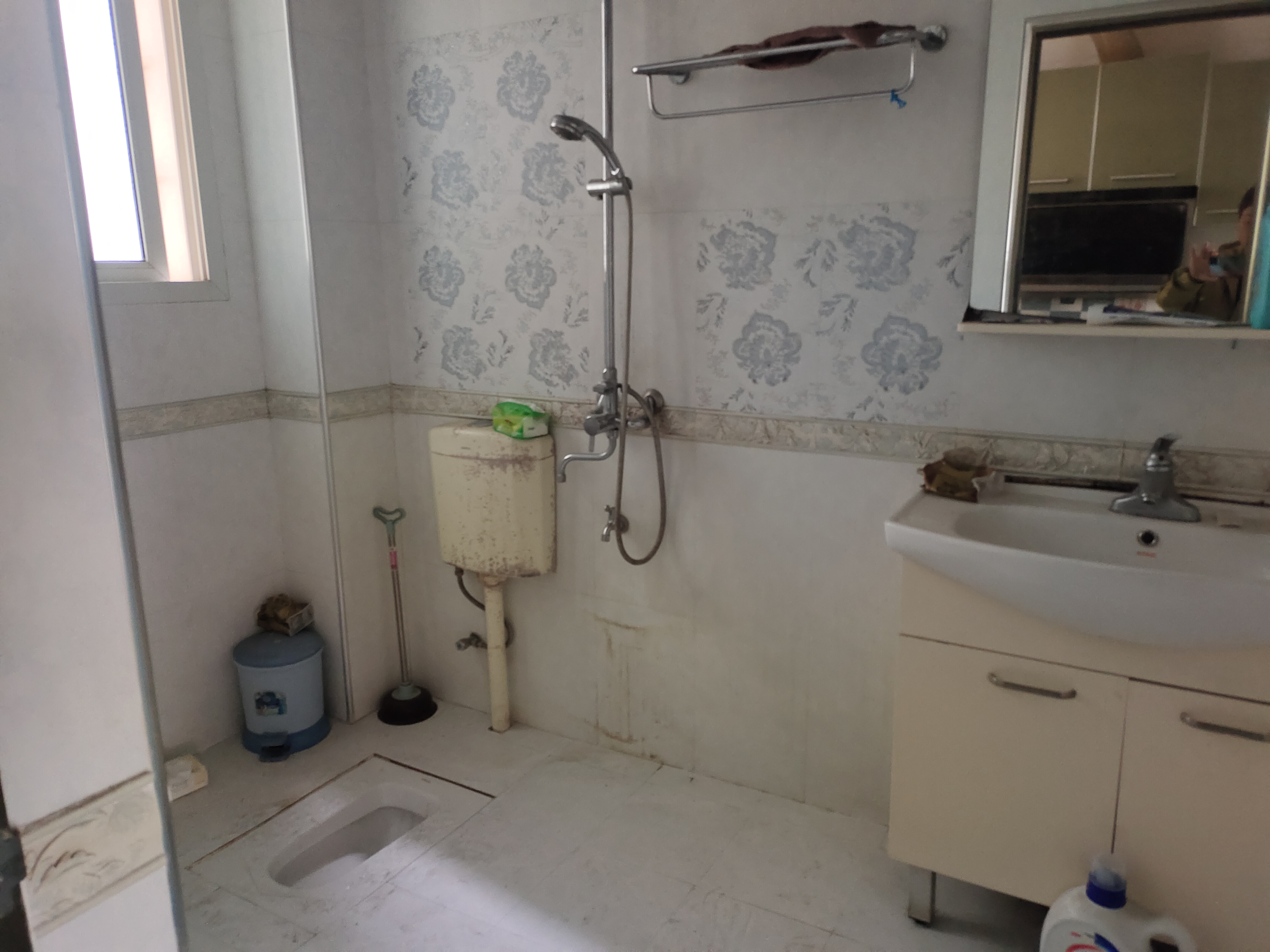 西街印象  3室2厅2卫   62.00万 西街印象  3室2厅2卫   62.00万卫生间