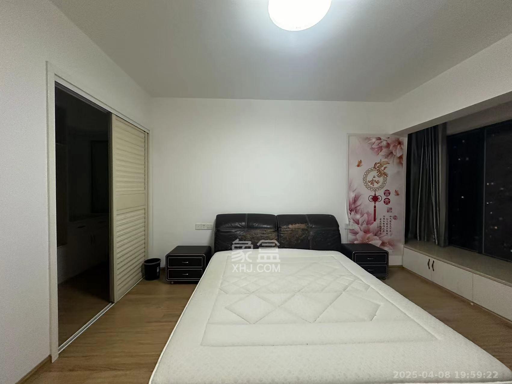 维一星城原山苑 3室2厅2卫 2800.0元/月 维一星城原山苑 3室2厅2卫 2800.0元/月室内图