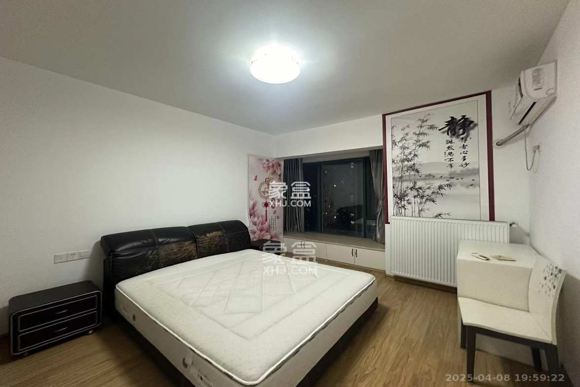 维一星城原山苑 3室2厅2卫 2800.0元/月 维一星城原山苑 3室2厅2卫 2800.0元/月室内图