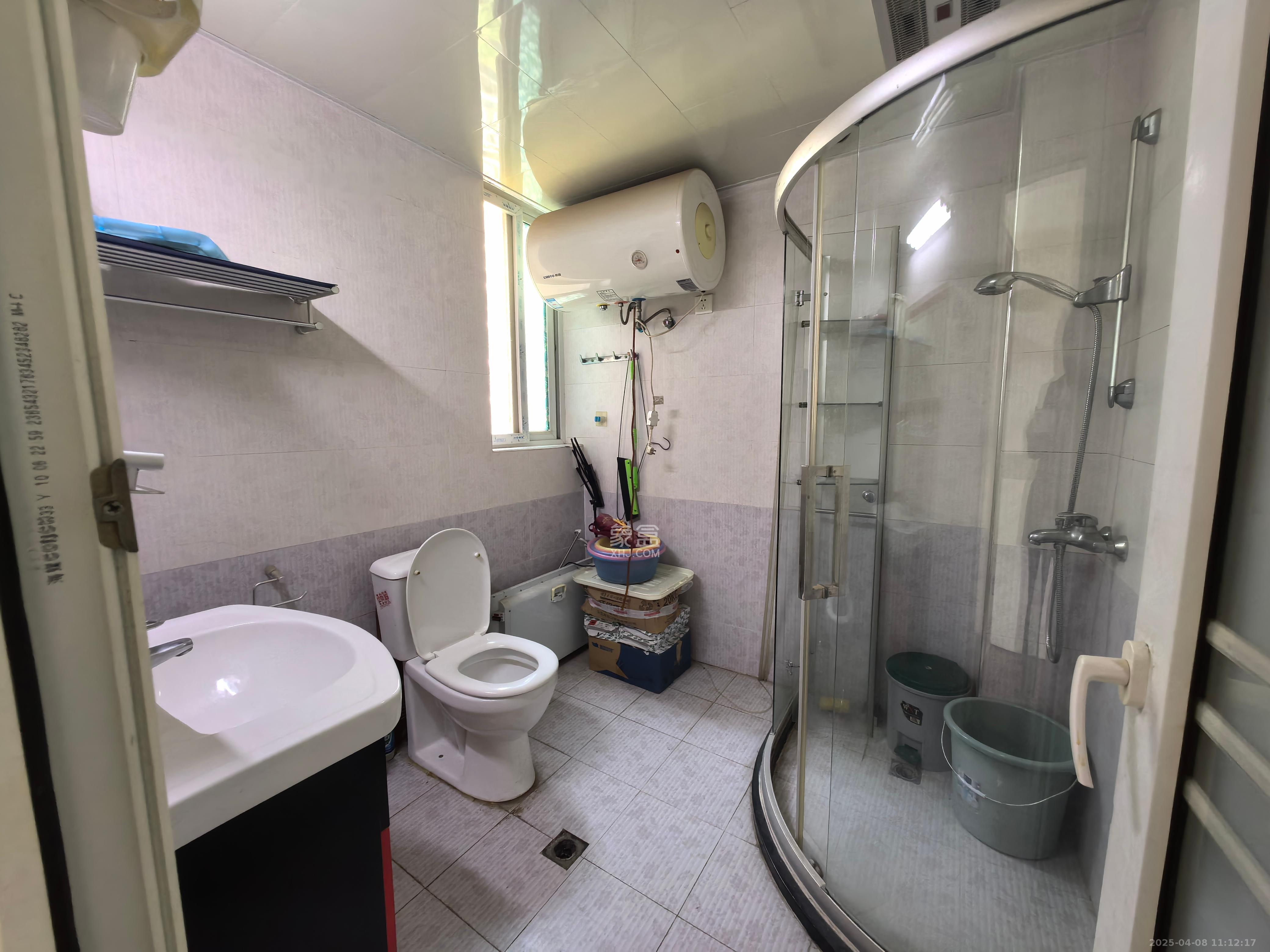 世景华庭 2室1厅1卫 1800.0元/月 世景华庭 2室1厅1卫 1800.0元/月室内图