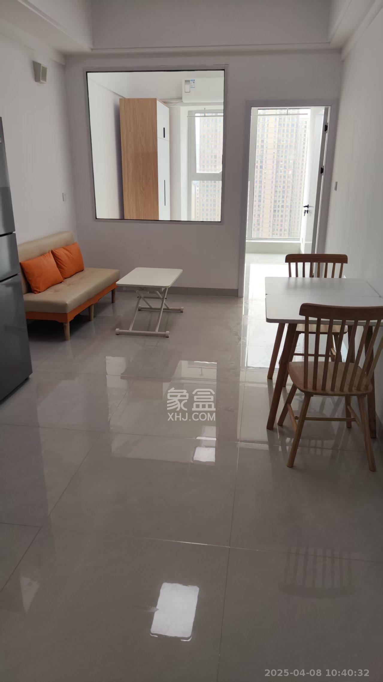 恒大誉府(融誉商业中心) 1室1厅1卫 1800.0元/月 恒大誉府(融誉商业中心) 1室1厅1卫 1800.0元/月室内图