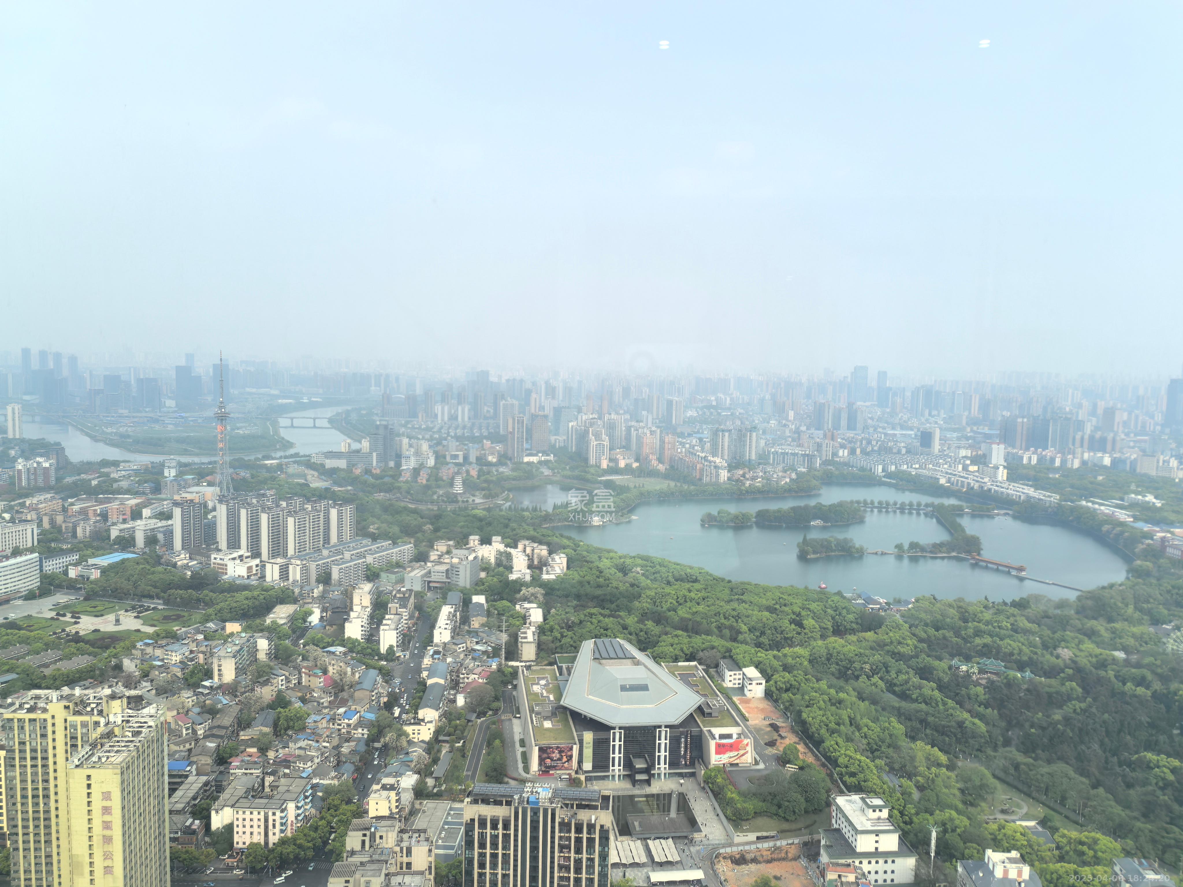 华远华时代  2室1厅2卫   4600.00元/月