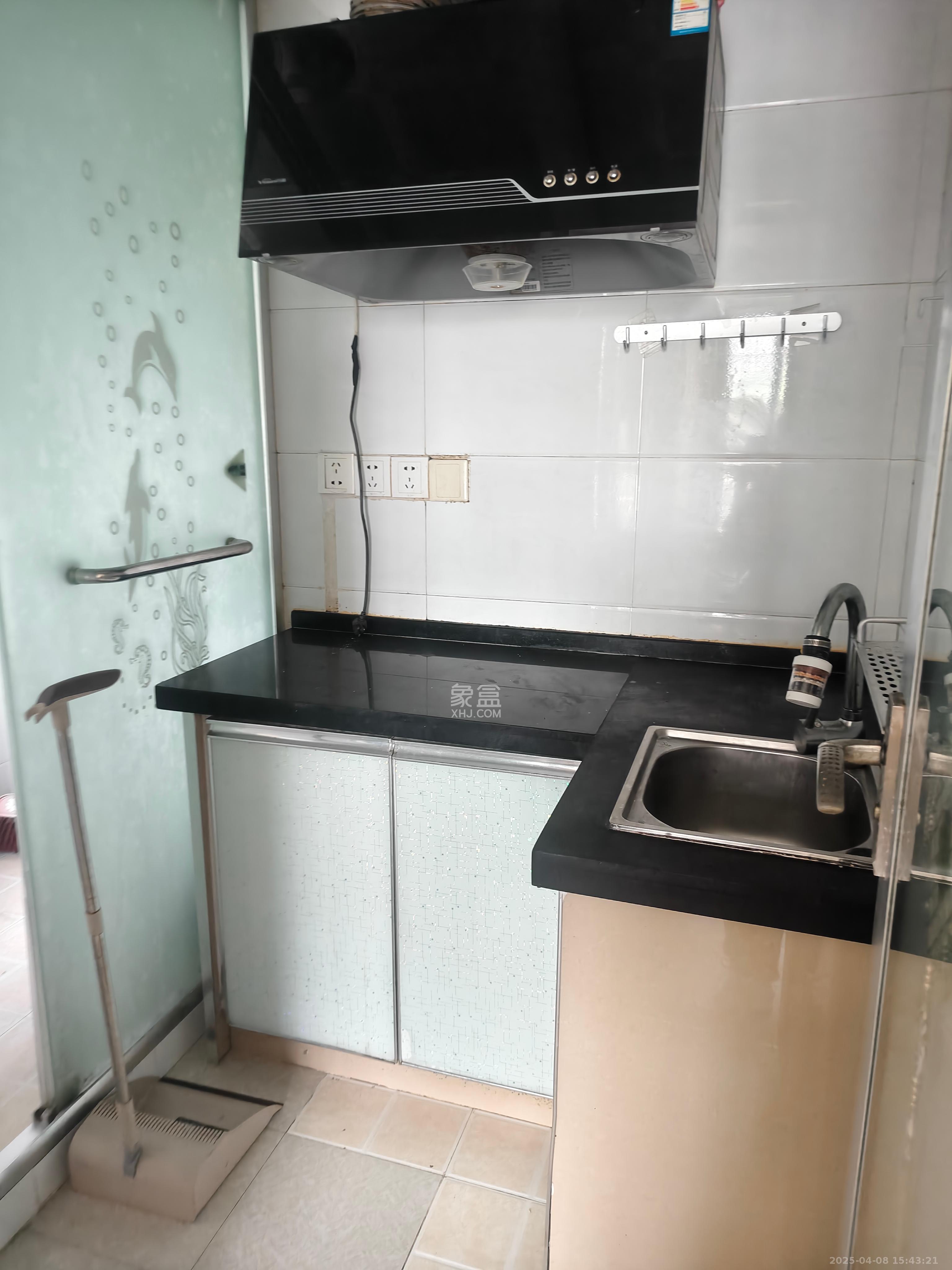 柏家塘小区 0室0厅1卫 1100.0元/月 柏家塘小区 0室0厅1卫 1100.0元/月室内图