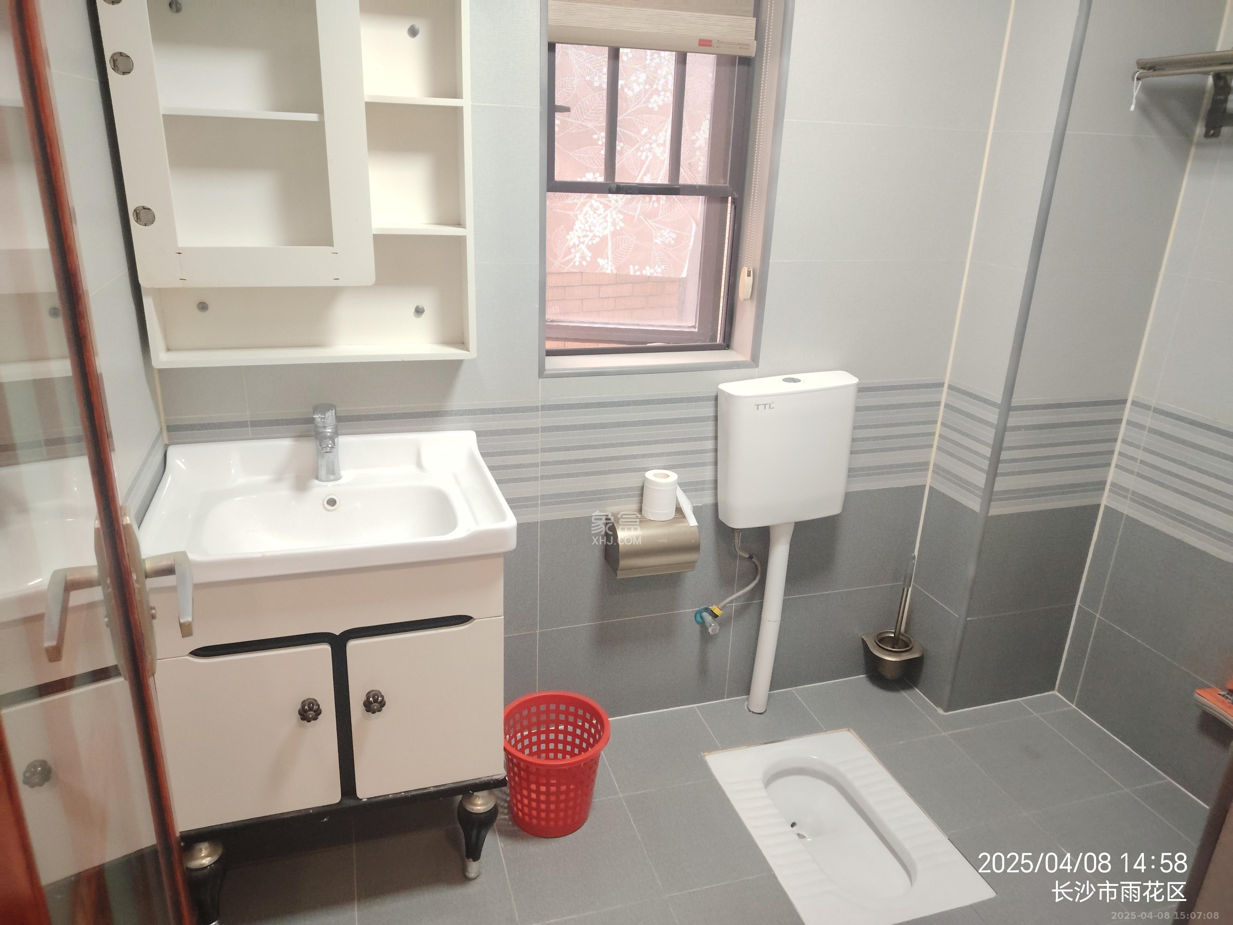 奥林匹克花园贡院一期 3室2厅2卫 2800.0元/月 奥林匹克花园贡院一期 3室2厅2卫 2800.0元/月室内图