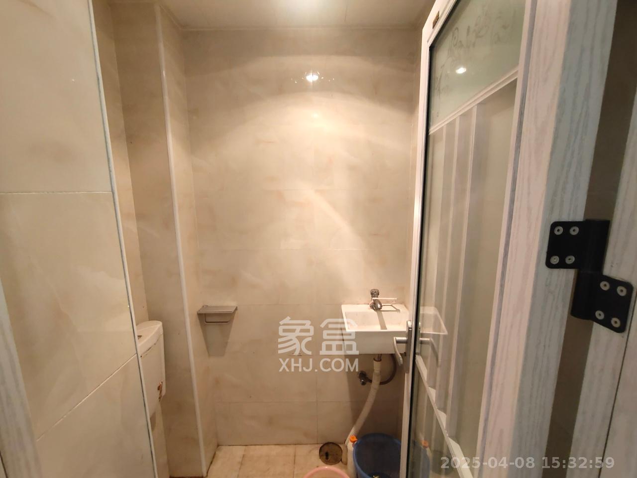 东瓜山一村  4室2厅1卫   1500.00元/月室内图
