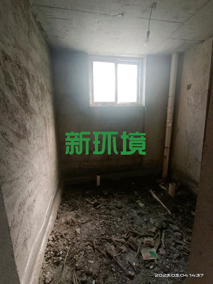 德皇新城  3室2厅2卫   78.80万客厅