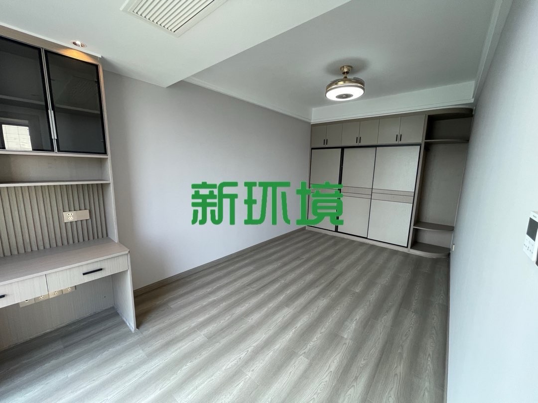 江与城  1室0厅0卫   100.00万客厅