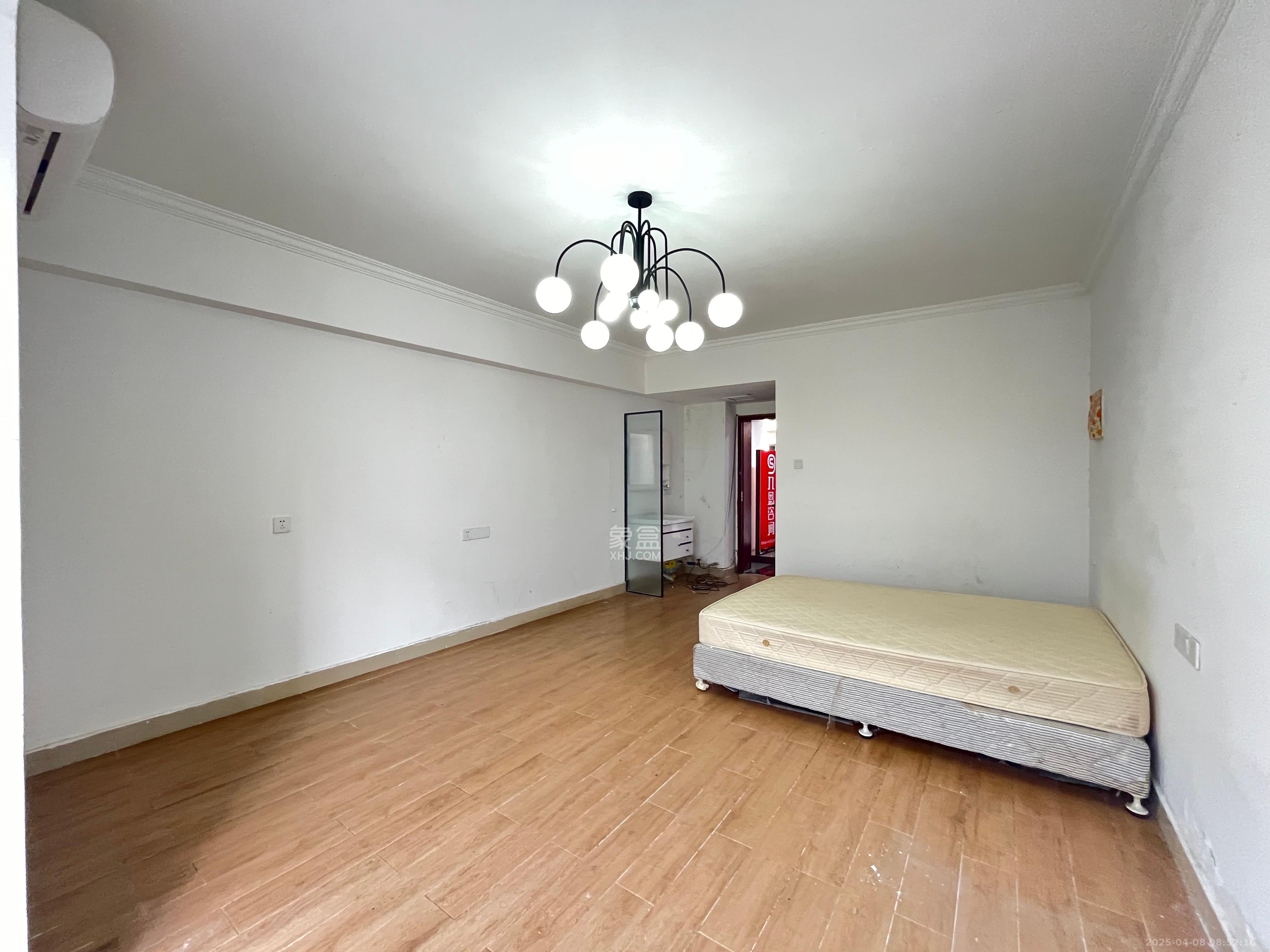 阳光100二期 1室1厅1卫 1100.0元/月 阳光100二期 1室1厅1卫 1100.0元/月室内图