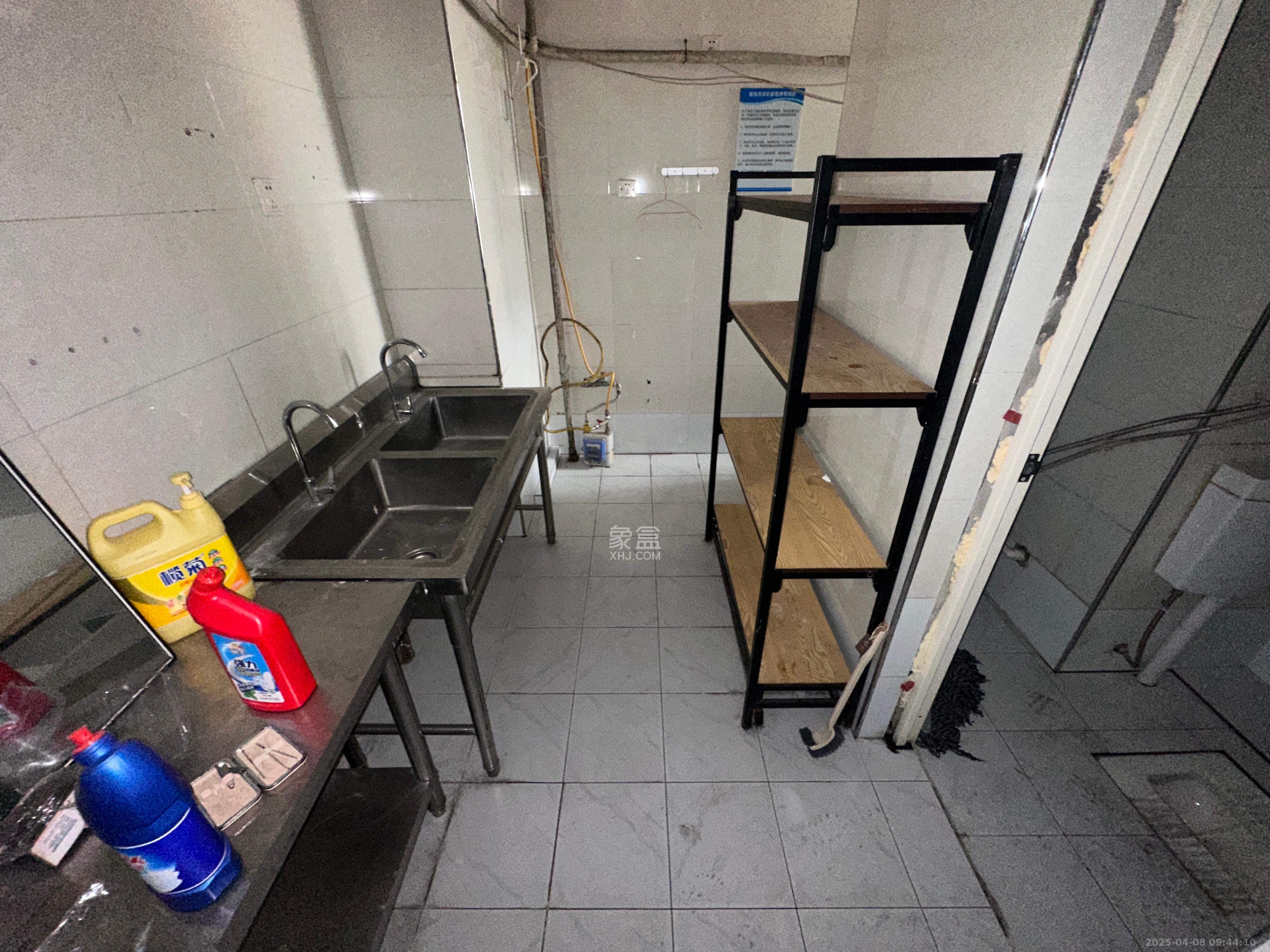 金烨融府 2室1厅1卫 3200.0元/月 金烨融府 2室1厅1卫 3200.0元/月室内图