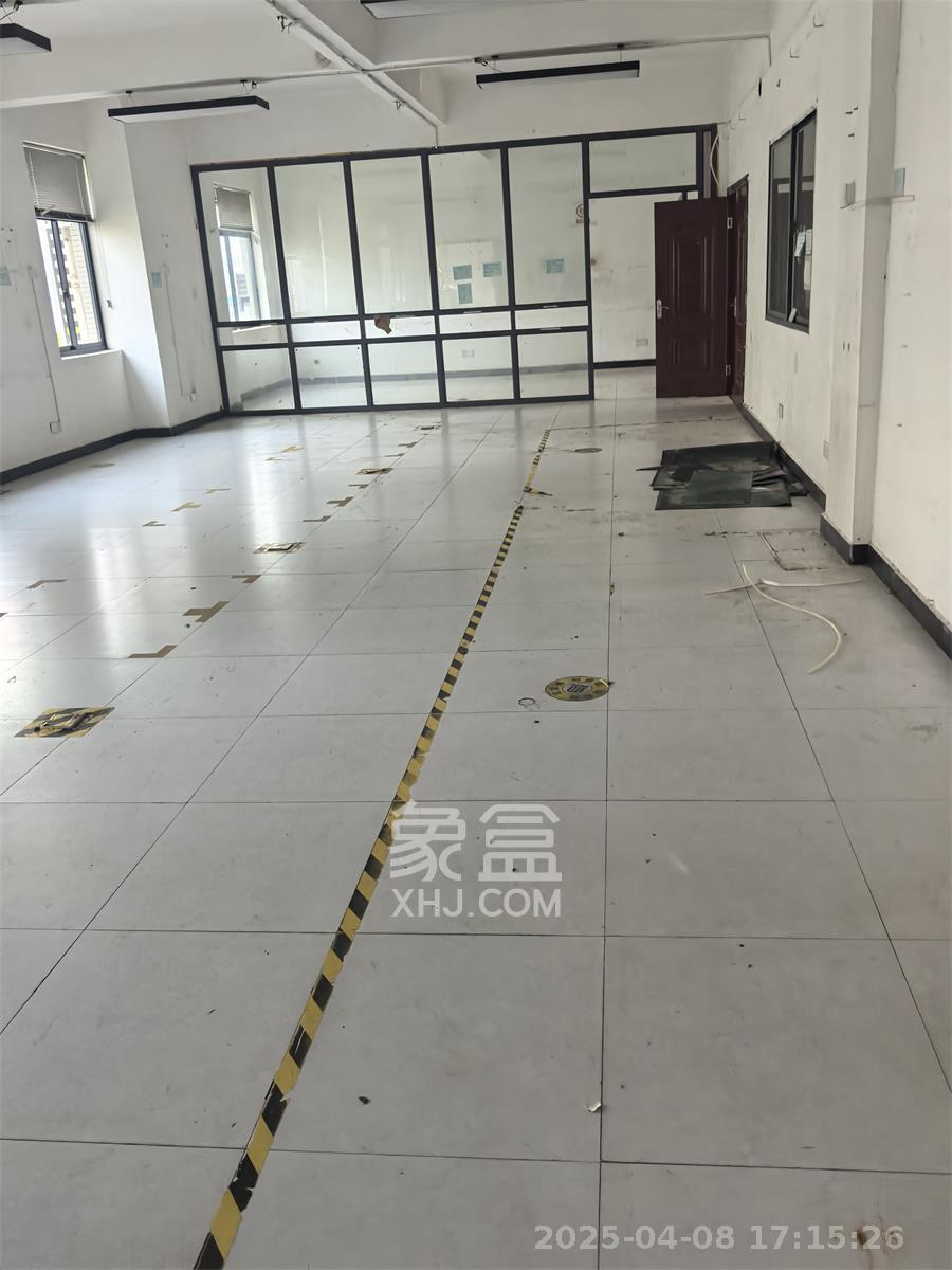 国际企业中心   345.67㎡      8500.0元/月室内图