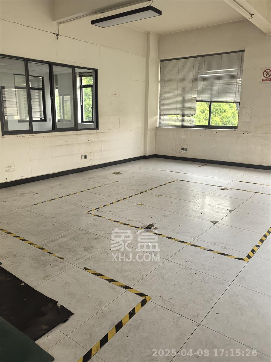 国际企业中心   345.67㎡      8500.0元/月室内图