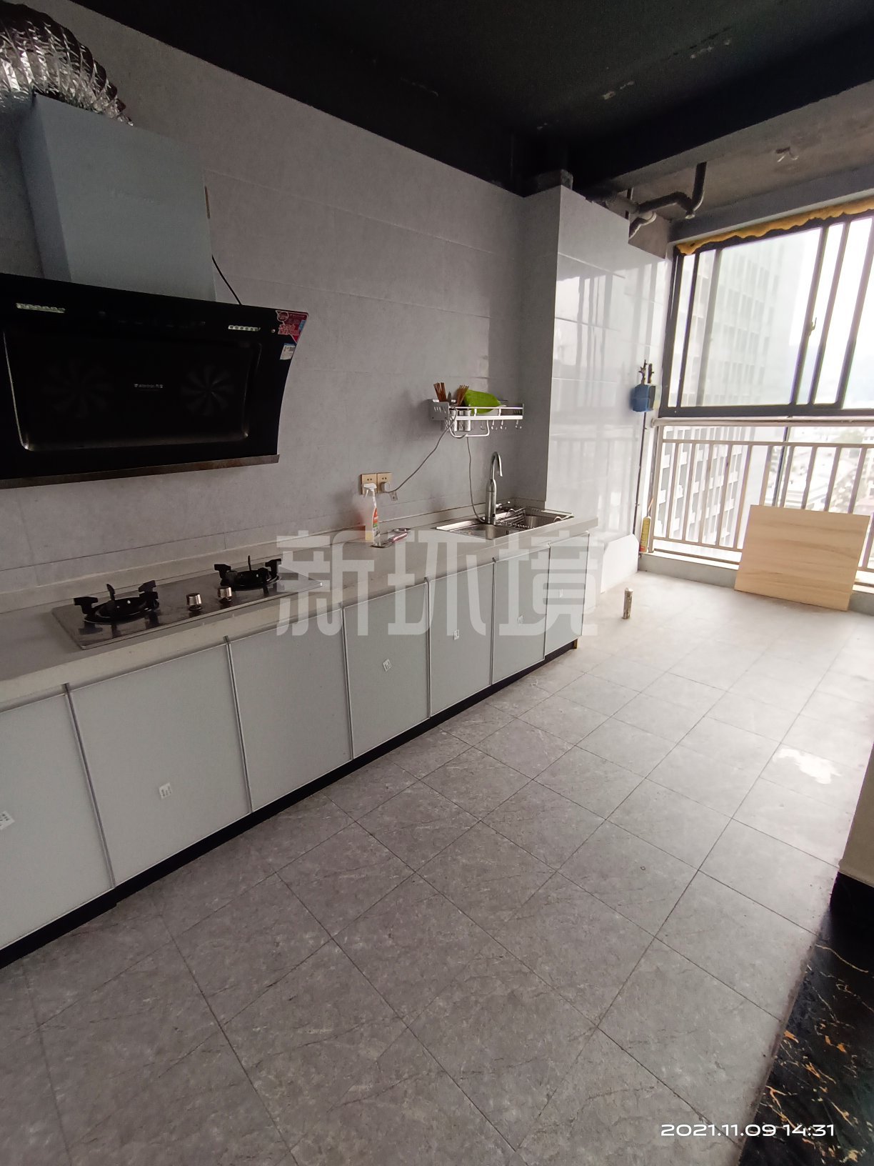 中商广场 3室2厅1卫 2200.0元/月 中商广场 3室2厅1卫 2200.0元/月室内图