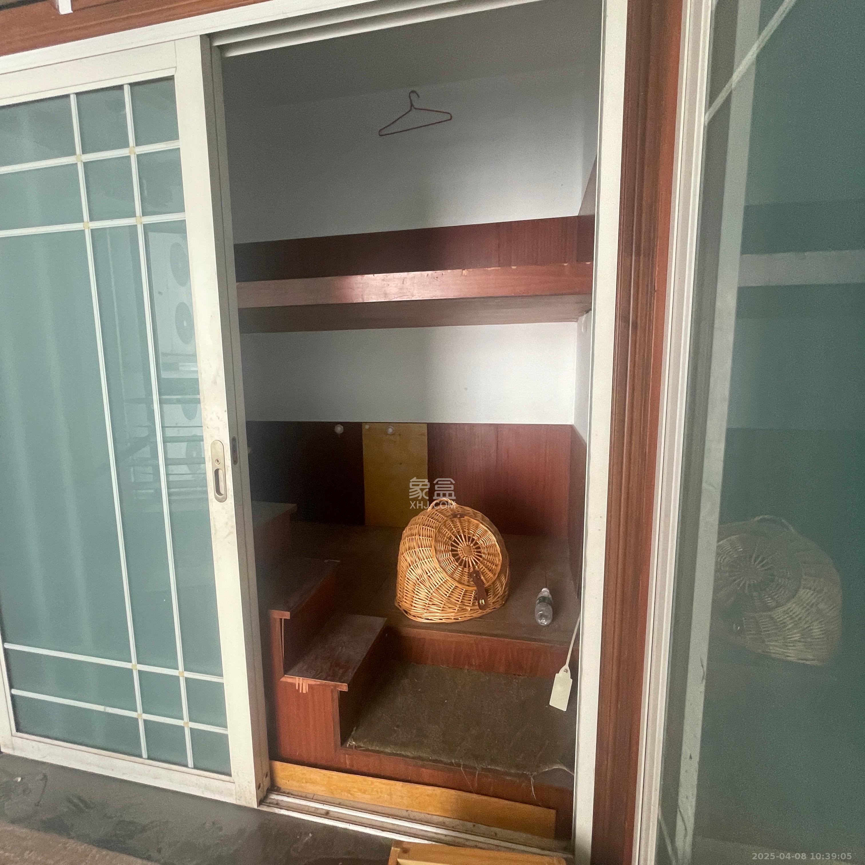 新世纪花苑  3室2厅2卫    3000.0元/月 新世纪花苑  3室2厅2卫    3000.0元/月室内图