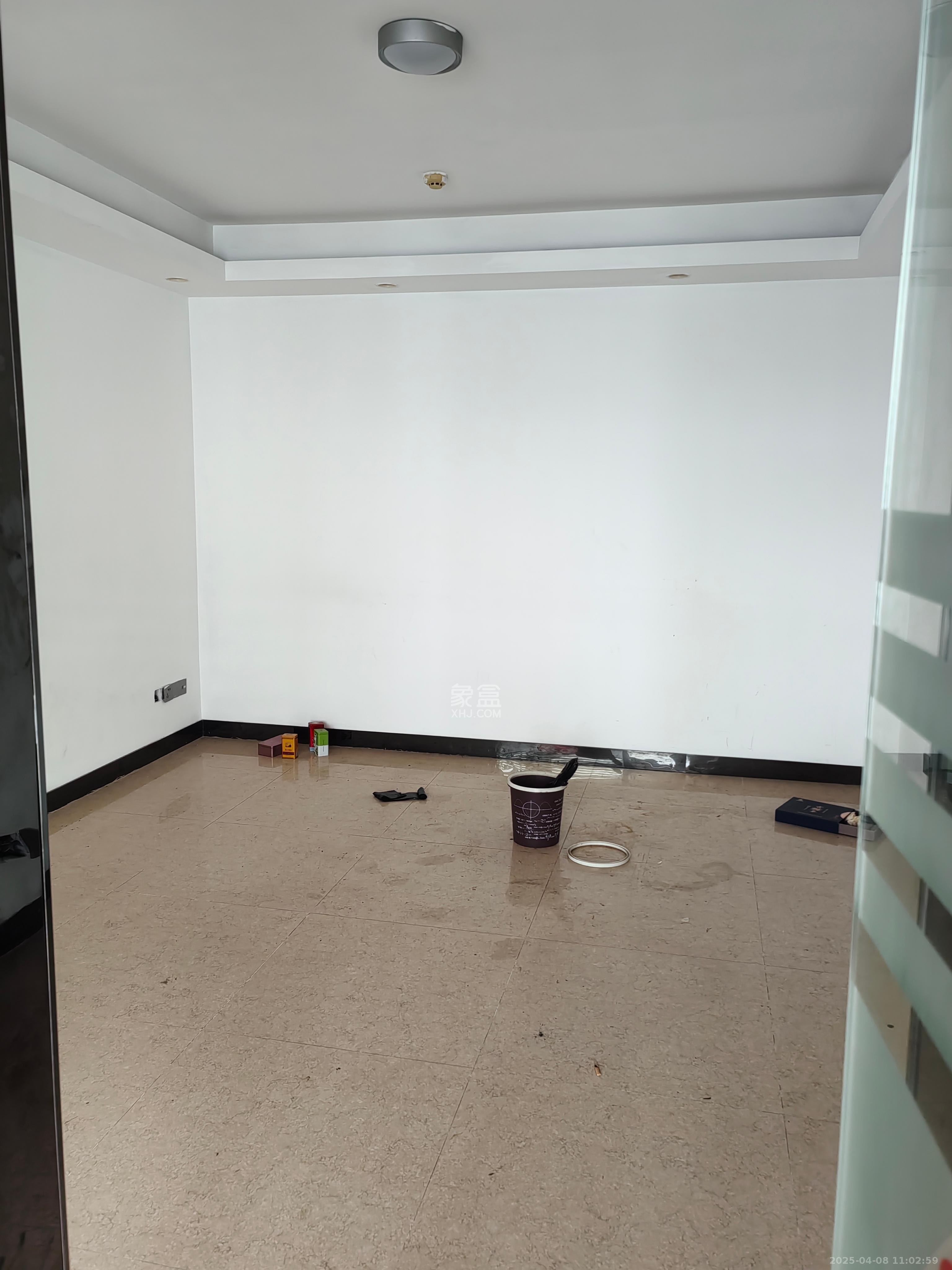 湘江世纪城富湾国际 6室3厅2卫 13500.0元/月 湘江世纪城富湾国际 6室3厅2卫 13500.0元/月室内图