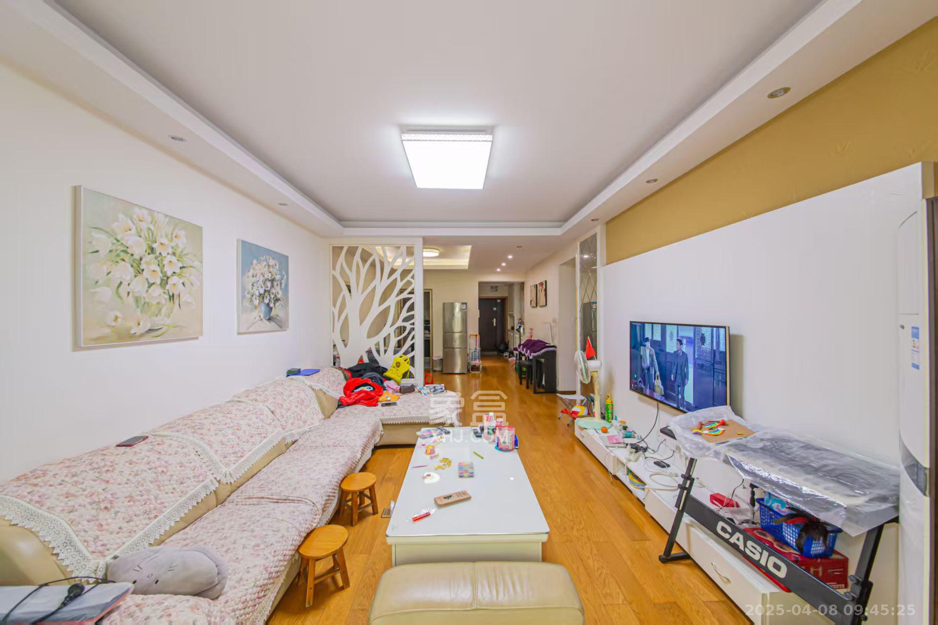 中建芙蓉嘉苑  3室2厅1卫    2500.0元/月室内图