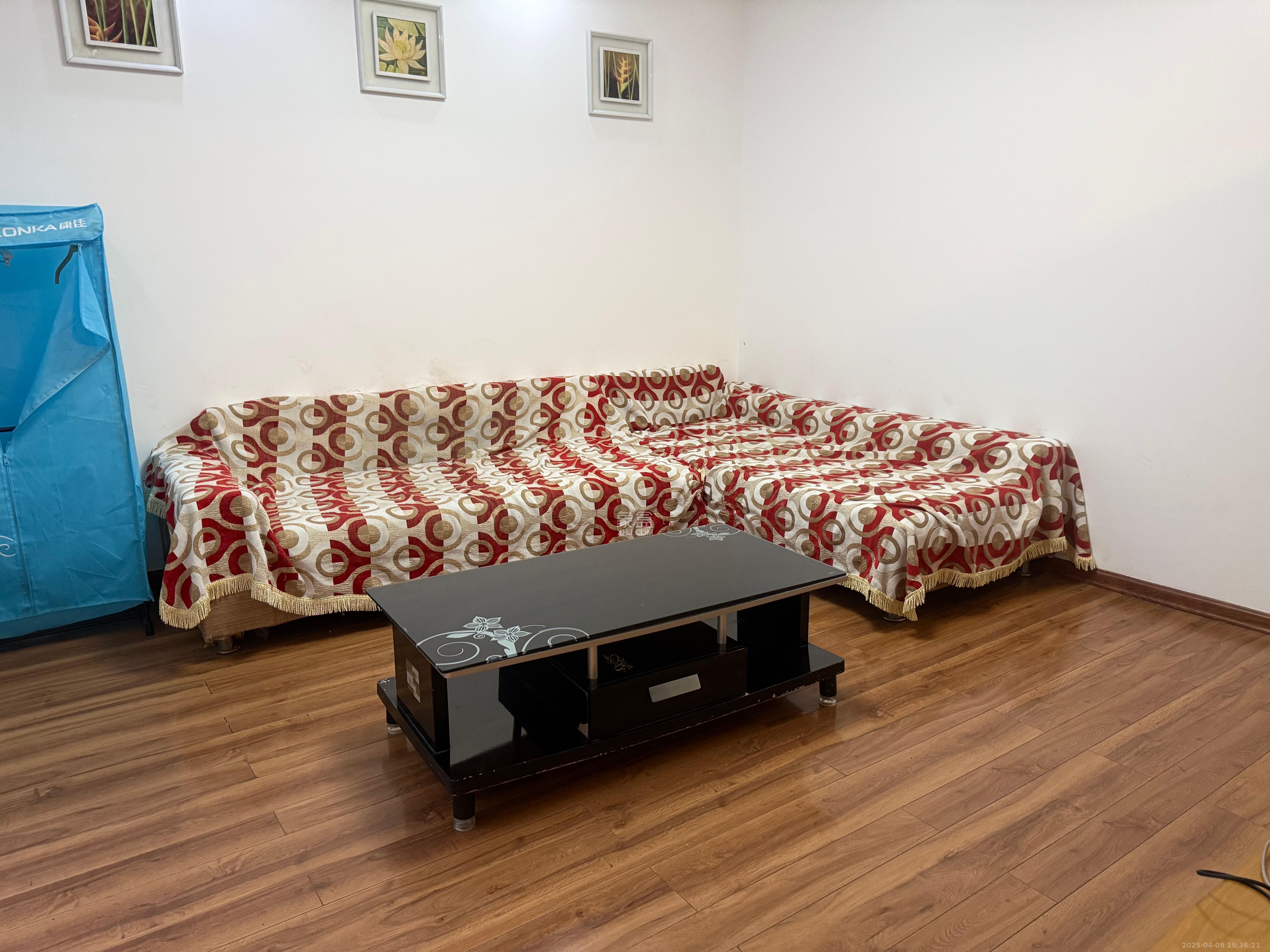 水岸天际(一期、二期) 2室2厅1卫 2000.0元/月 水岸天际(一期、二期) 2室2厅1卫 2000.0元/月室内图