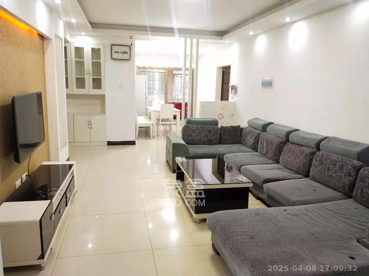 山语城一期 3室2厅1卫 1800.0元/月 山语城一期 3室2厅1卫 1800.0元/月室内图