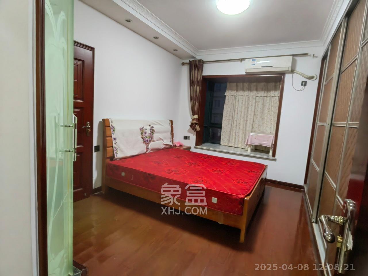 东玺门  3室2厅2卫   2800.00元/月室内图