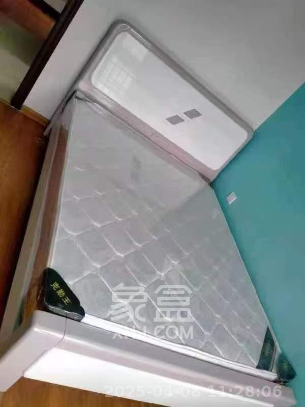 旭辉御府  3室2厅1卫   2000.00元/月室内图