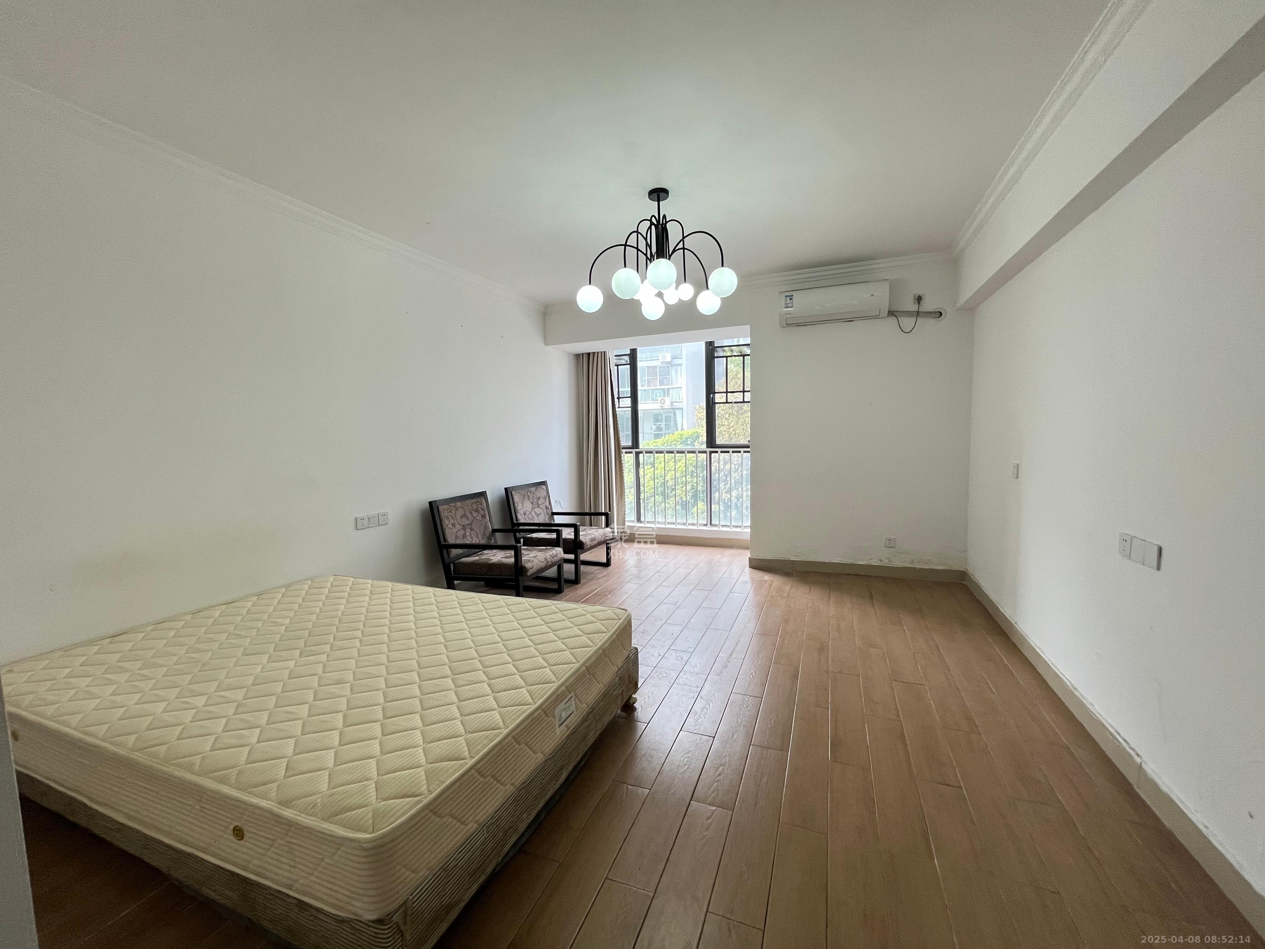 阳光100二期 1室1厅1卫 1100.0元/月 阳光100二期 1室1厅1卫 1100.0元/月室内图