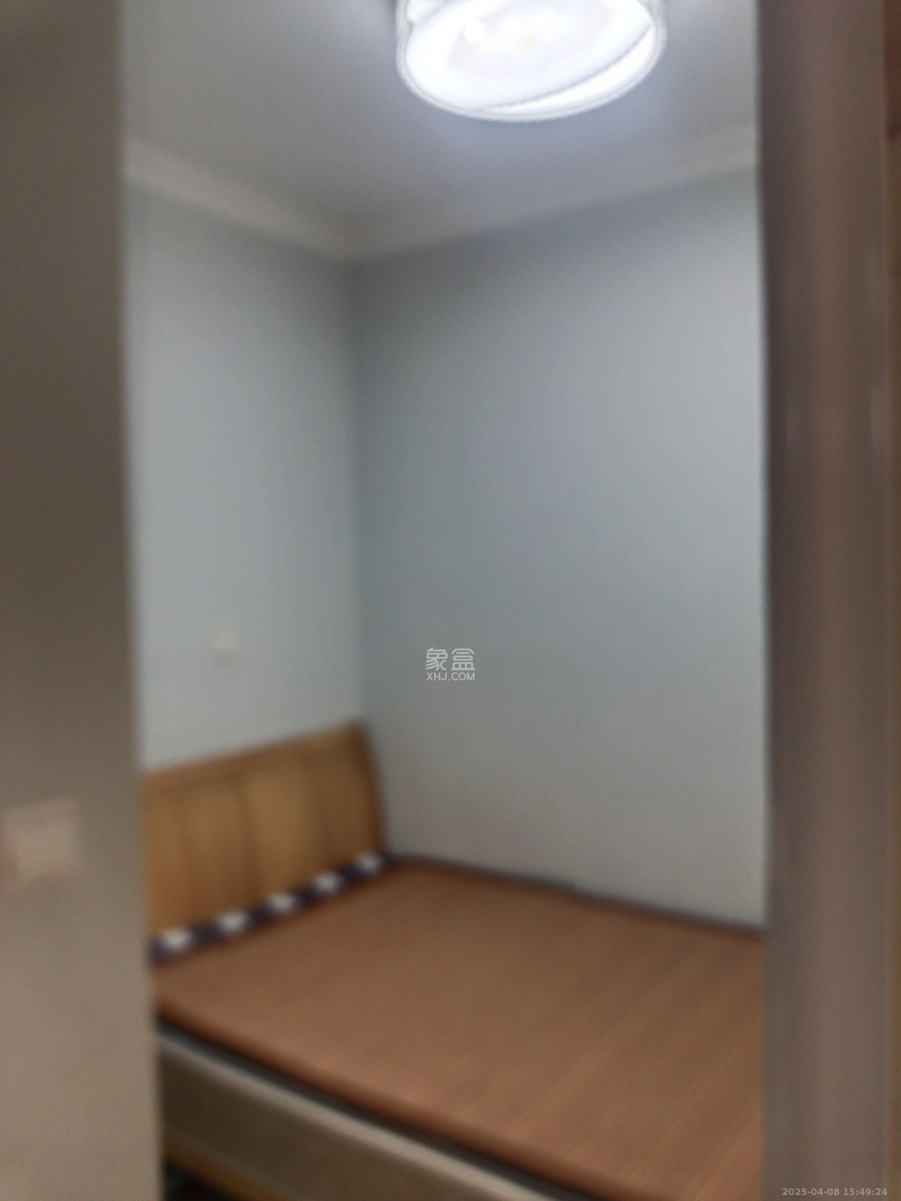 三一街区  3室1厅1卫   2000.00元/月室内图