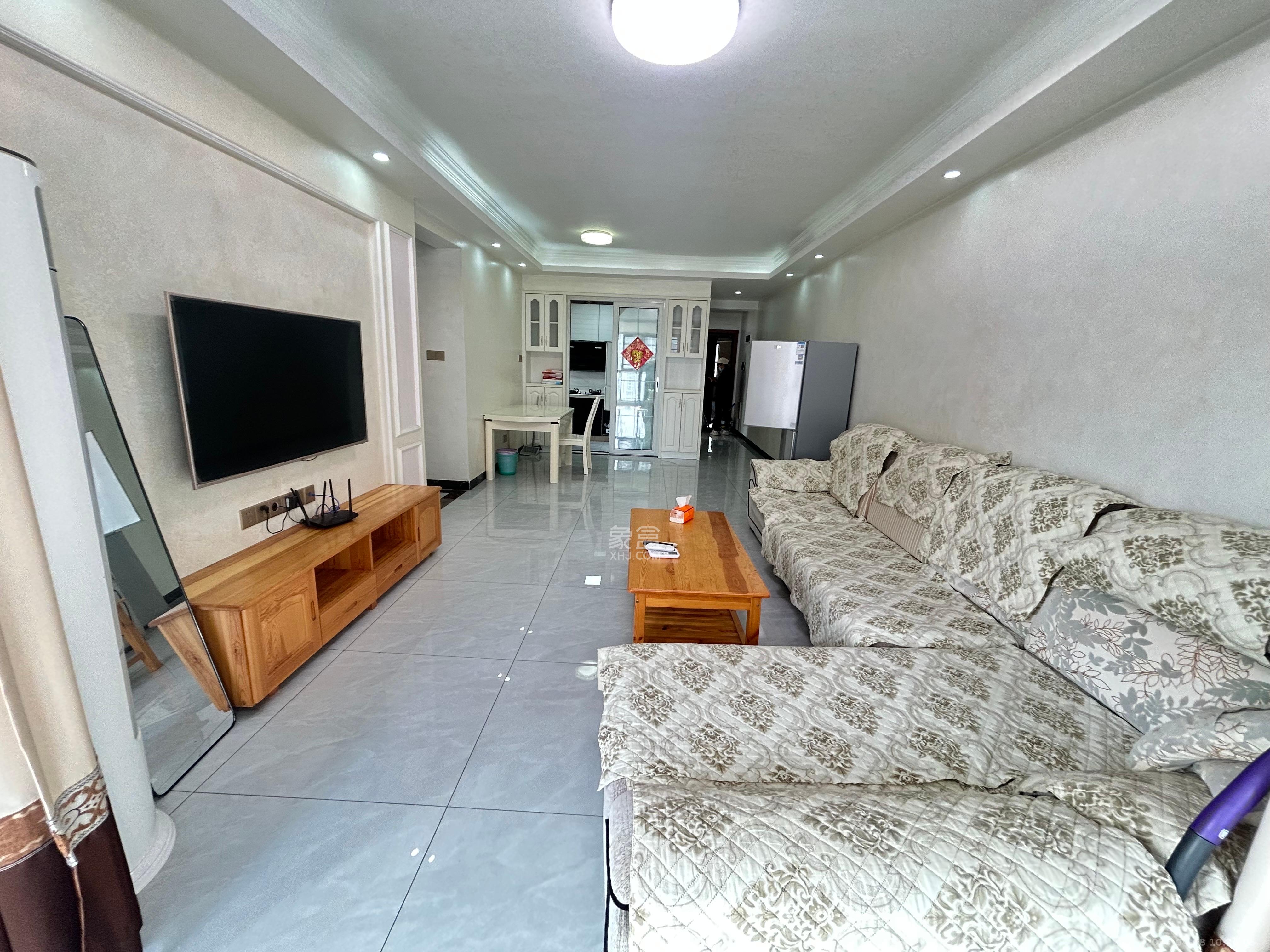 金湘苑(星澜之悦) 4室2厅2卫 2200.0元/月 金湘苑(星澜之悦) 4室2厅2卫 2200.0元/月室内图