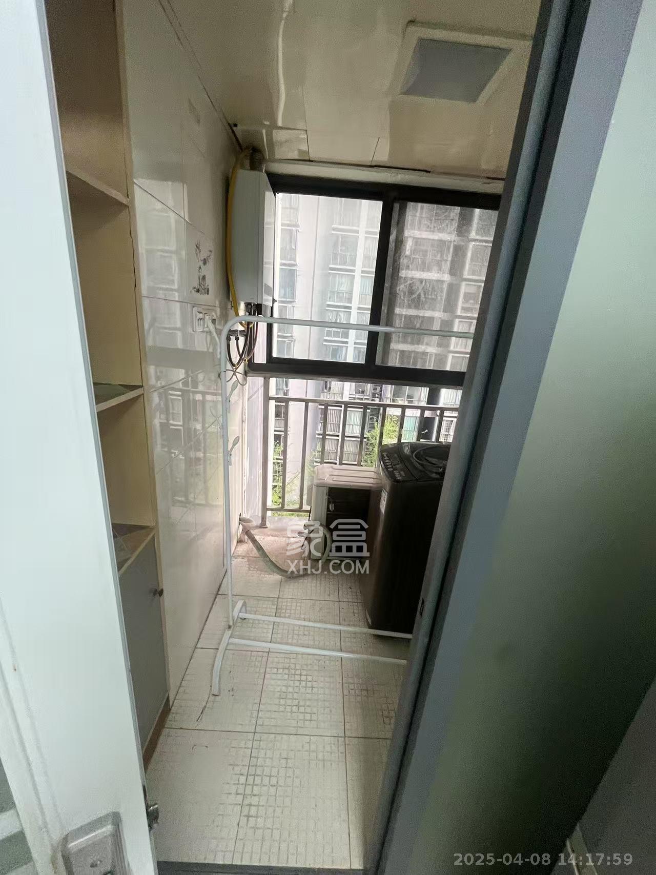 湘域中央 1室1厅1卫 2500.0元/月 湘域中央 1室1厅1卫 2500.0元/月室内图