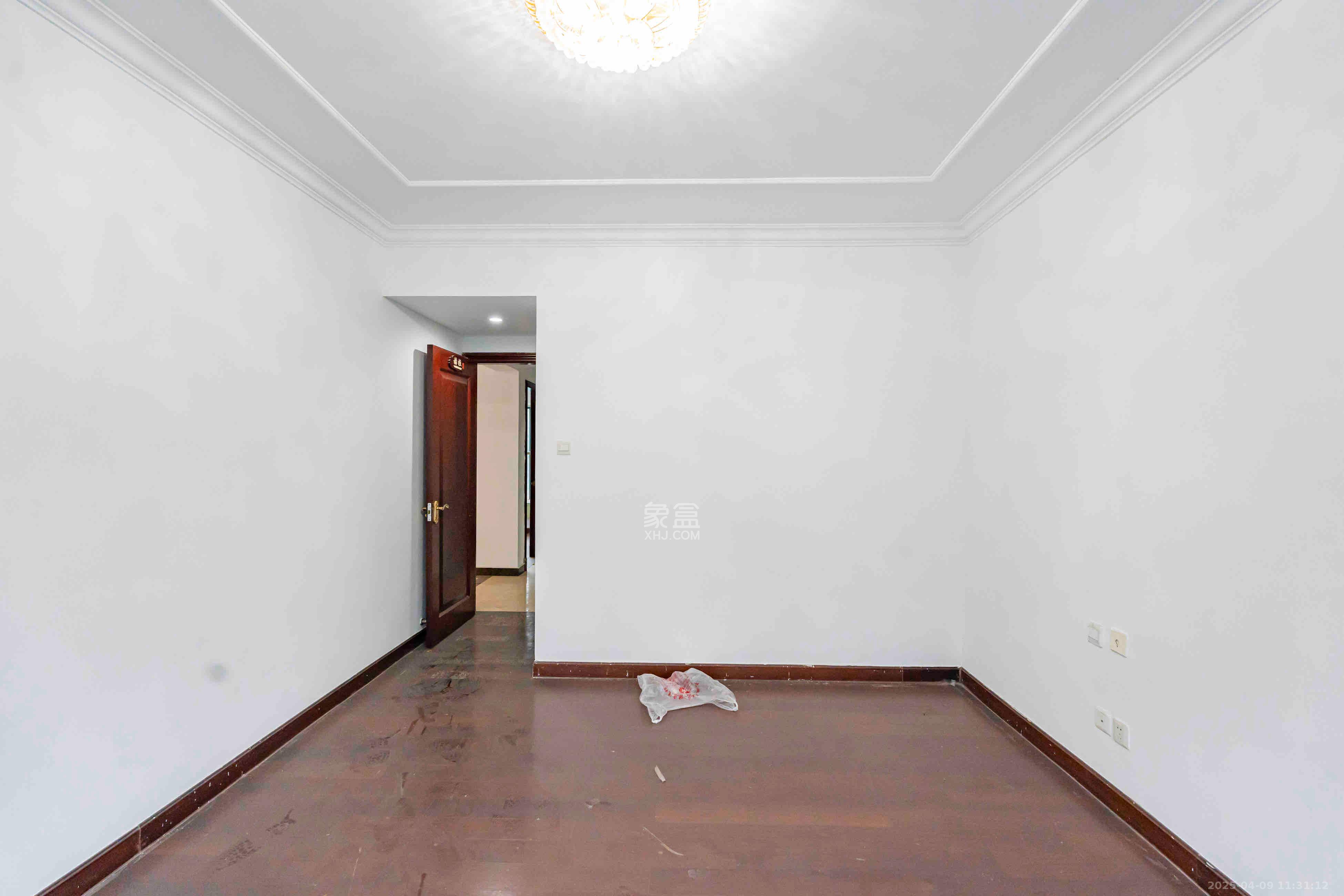 恒大雅苑 4室2厅1卫 3000.0元/月 恒大雅苑 4室2厅1卫 3000.0元/月室内图