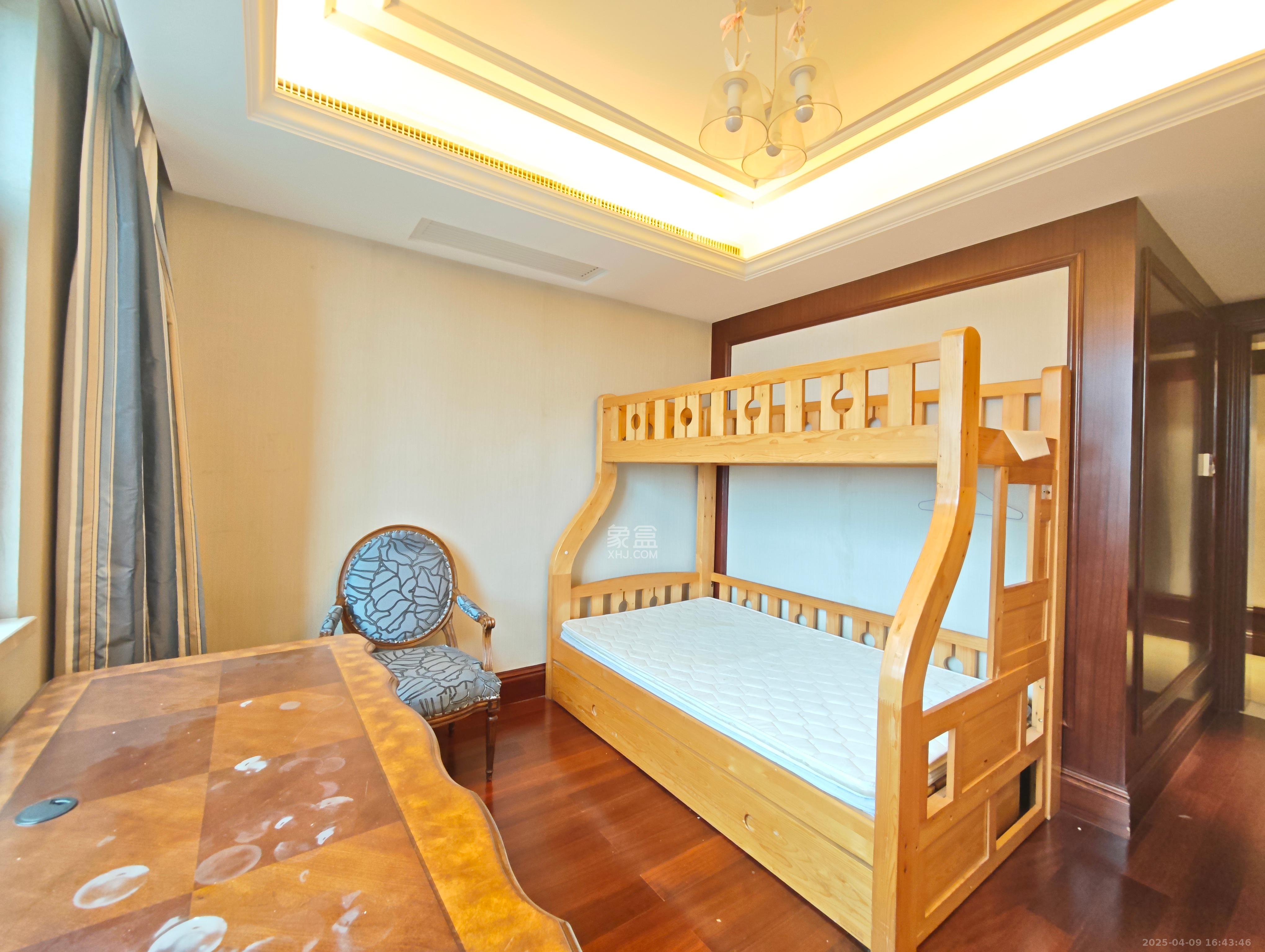 运达中央广场一、二期 4室2厅3卫 13000.0元/月 运达中央广场一、二期 4室2厅3卫 13000.0元/月室内图