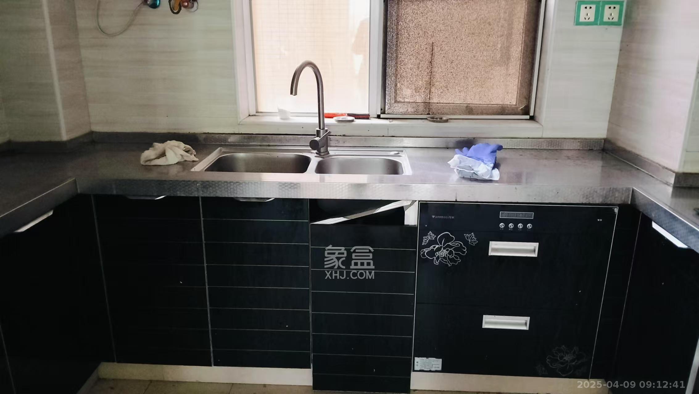 恒广国际景园一二区  3室2厅2卫    2100.0元/月 恒广国际景园一二区  3室2厅2卫    2100.0元/月室内图