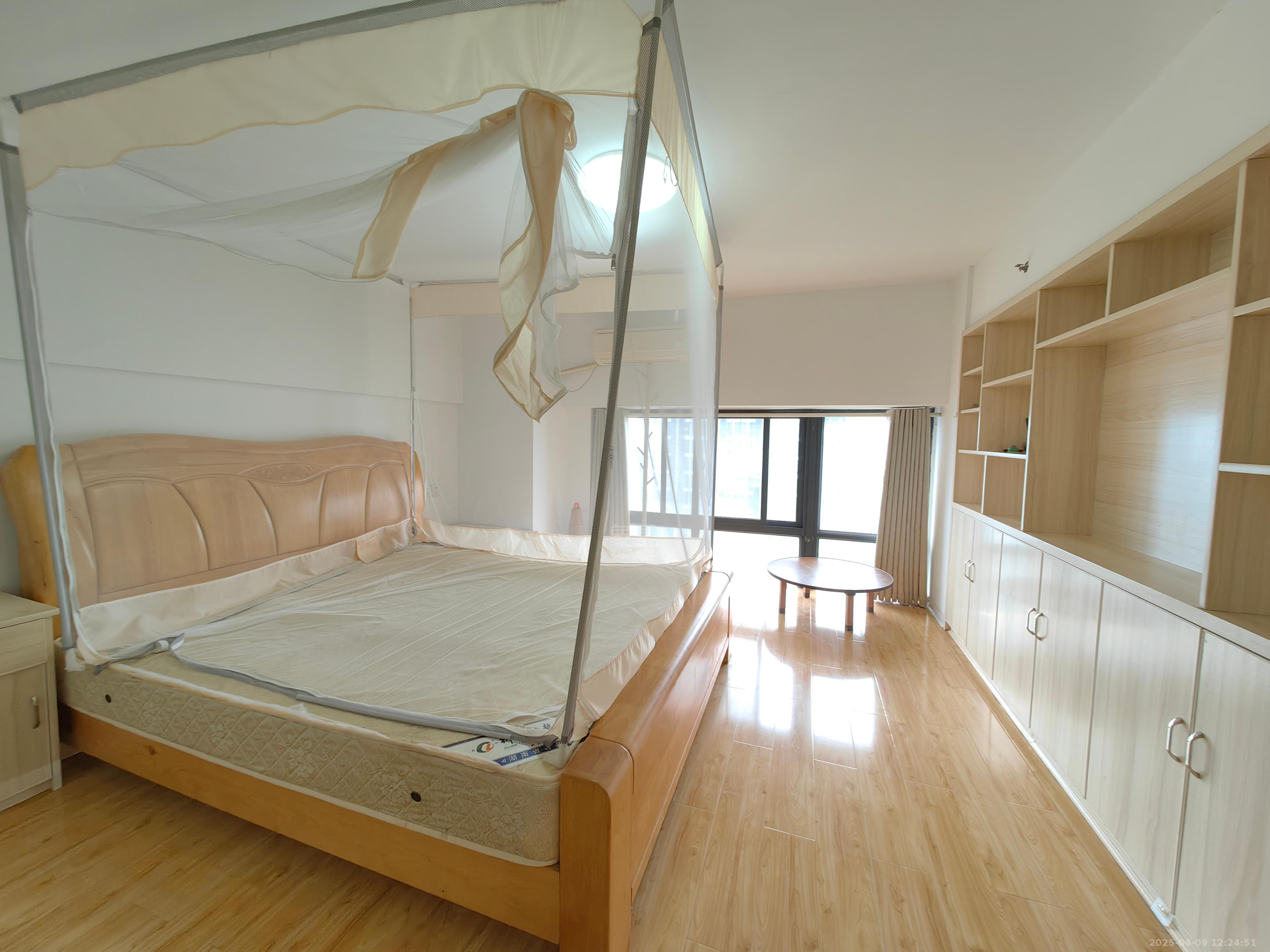 九八缔景城 1室1厅1卫 1300.0元/月 九八缔景城 1室1厅1卫 1300.0元/月室内图