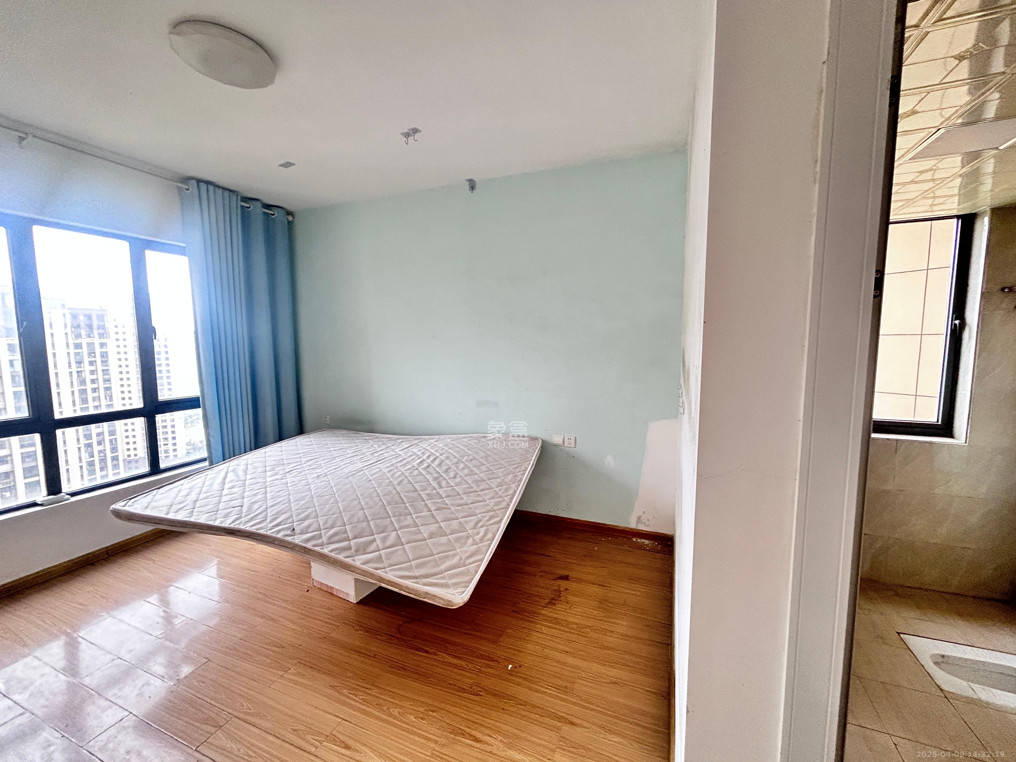 湘熙水郡(观澜海赋家园) 4室2厅2卫 3200.0元/月 湘熙水郡(观澜海赋家园) 4室2厅2卫 3200.0元/月室内图