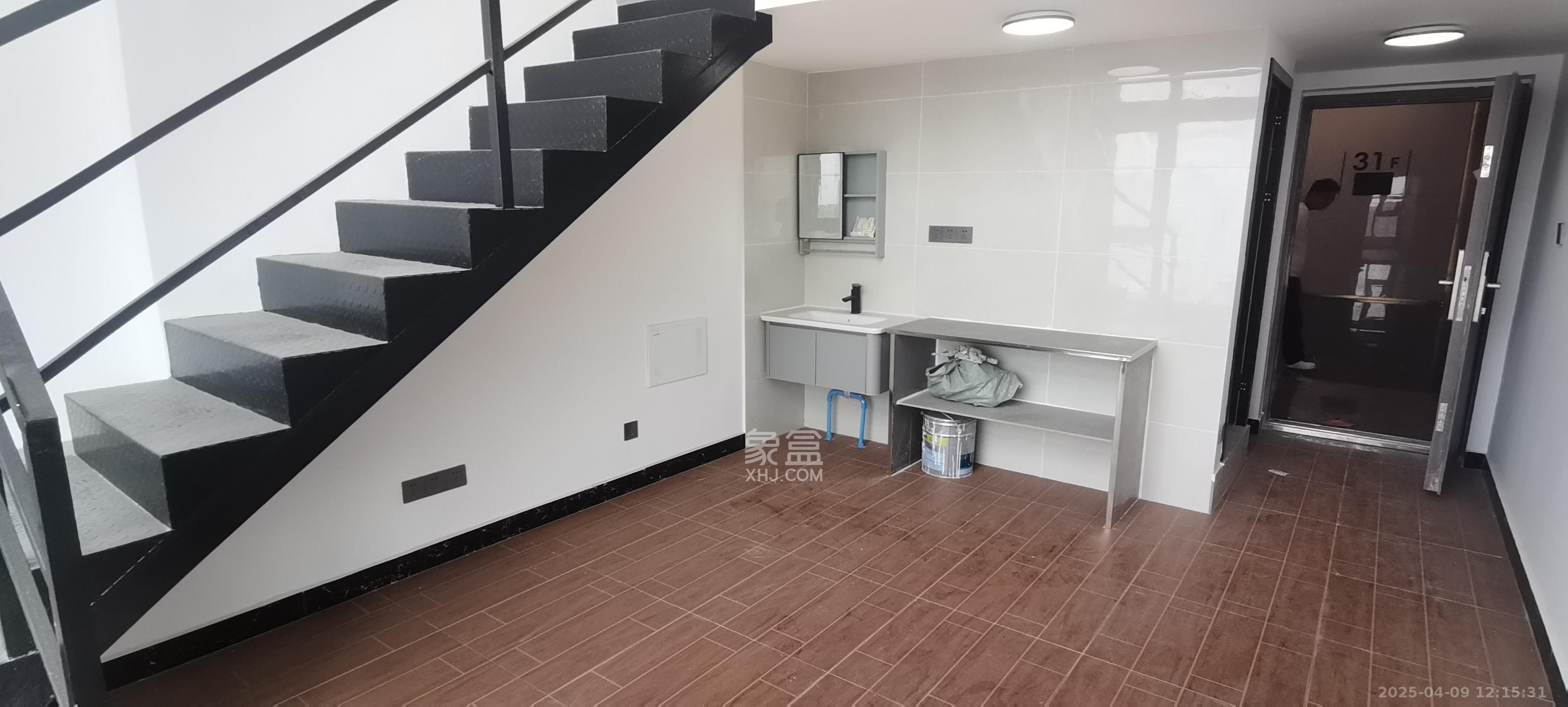 卓越中寰 1室0厅0卫 1800.0元/月 卓越中寰 1室0厅0卫 1800.0元/月室内图