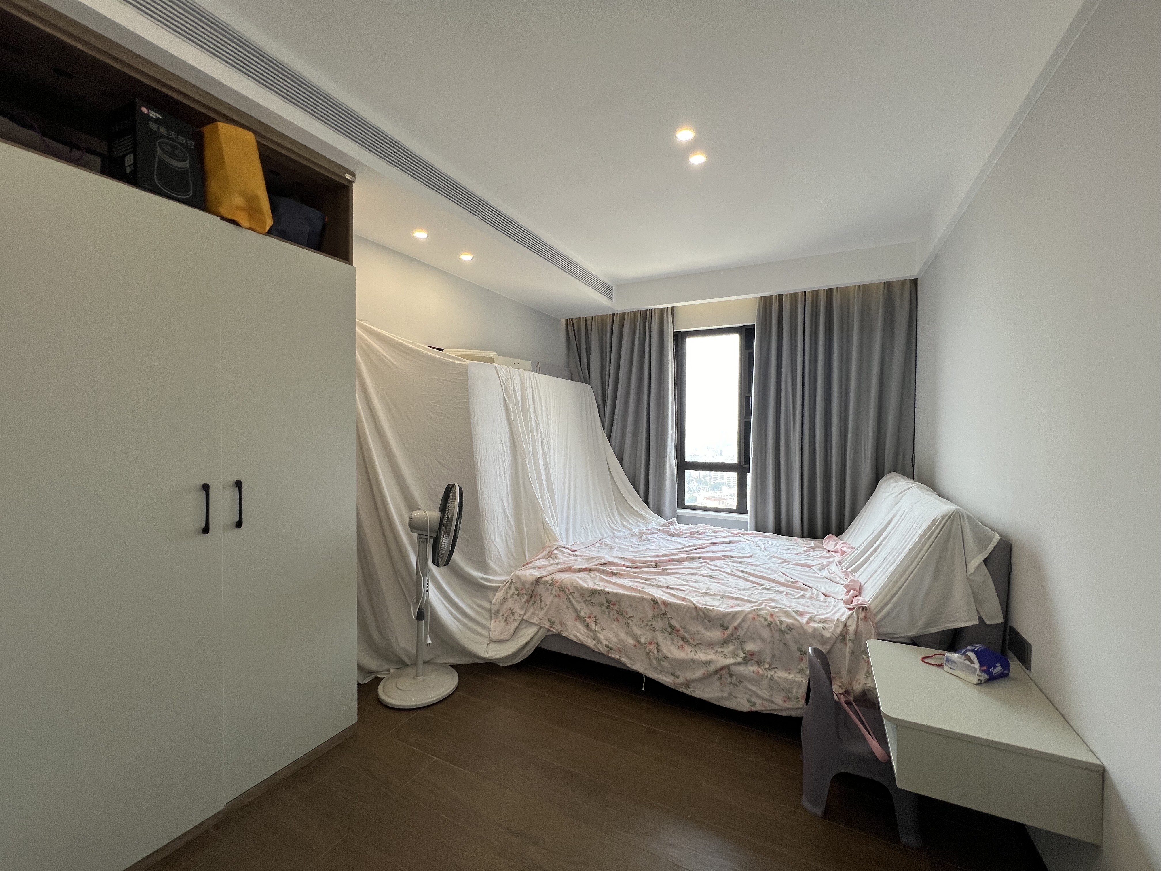 融创海口一号 3室2厅1卫 10000.0元/月 融创海口一号 3室2厅1卫 10000.0元/月室内图