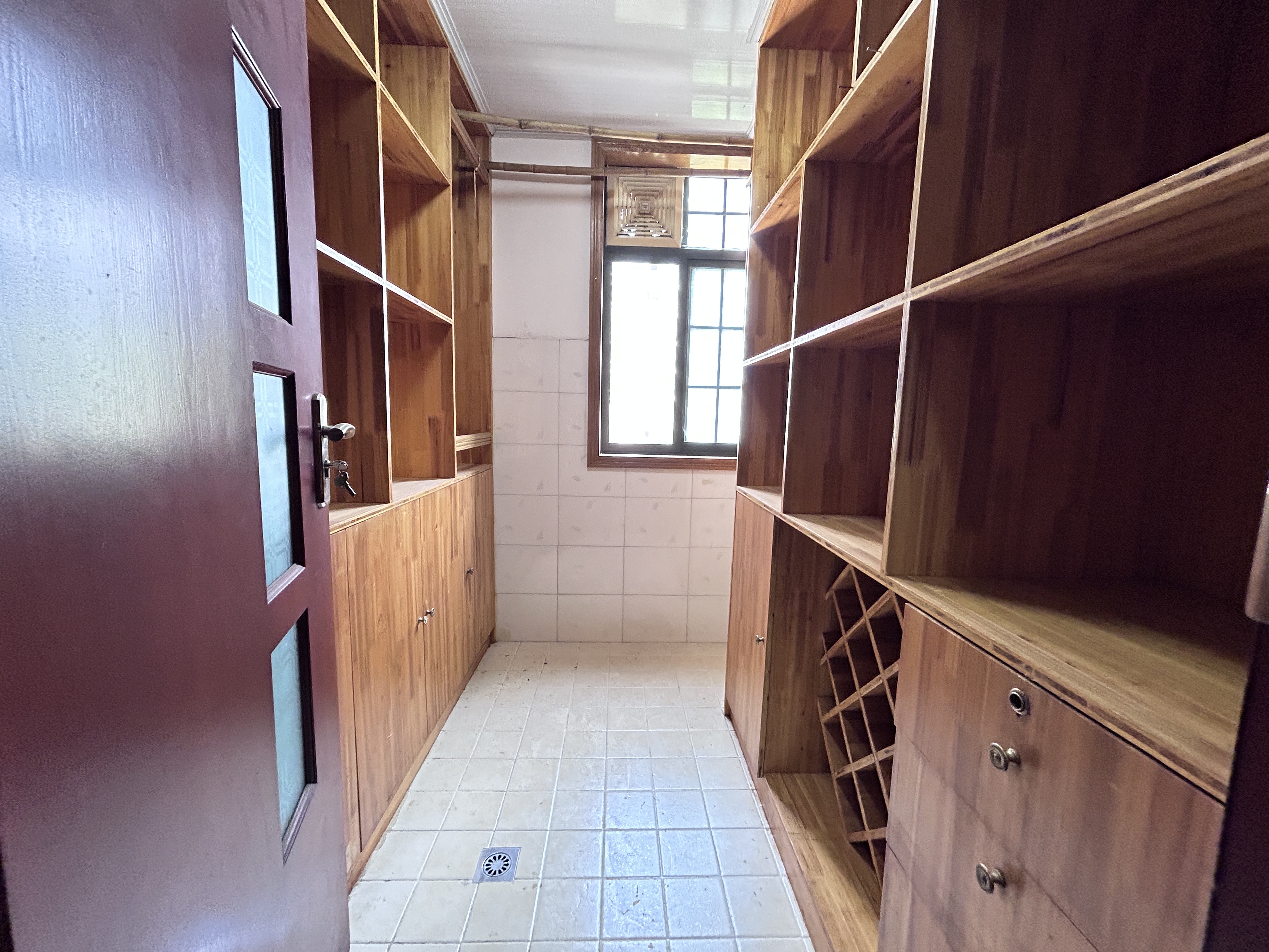 逸臣桃源 3室2厅2卫 68.0万 逸臣桃源 3室2厅2卫 68.0万客厅