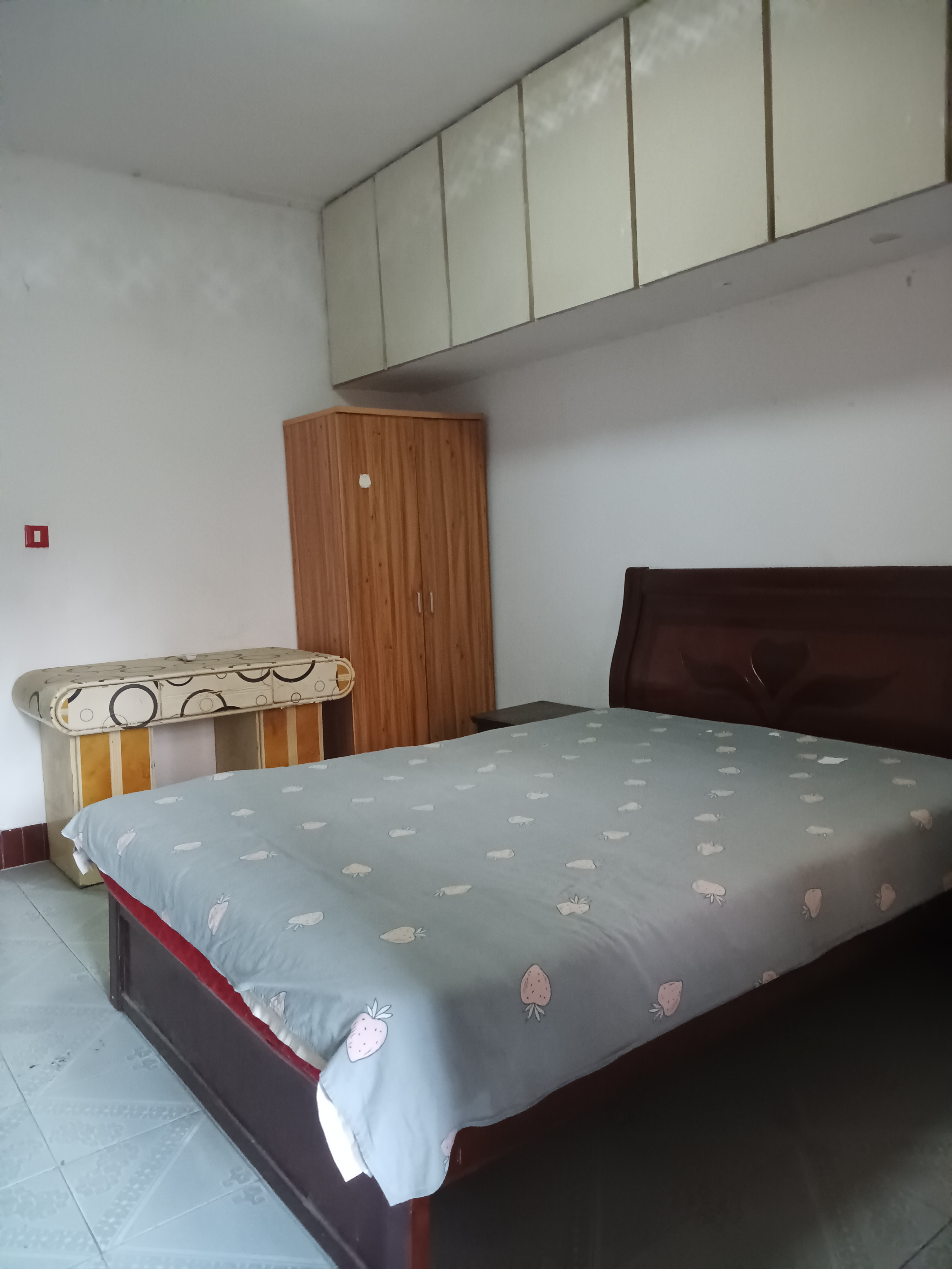 和平南路散盘  2室1厅1卫    700.0元/月 和平南路散盘  2室1厅1卫    700.0元/月室内图