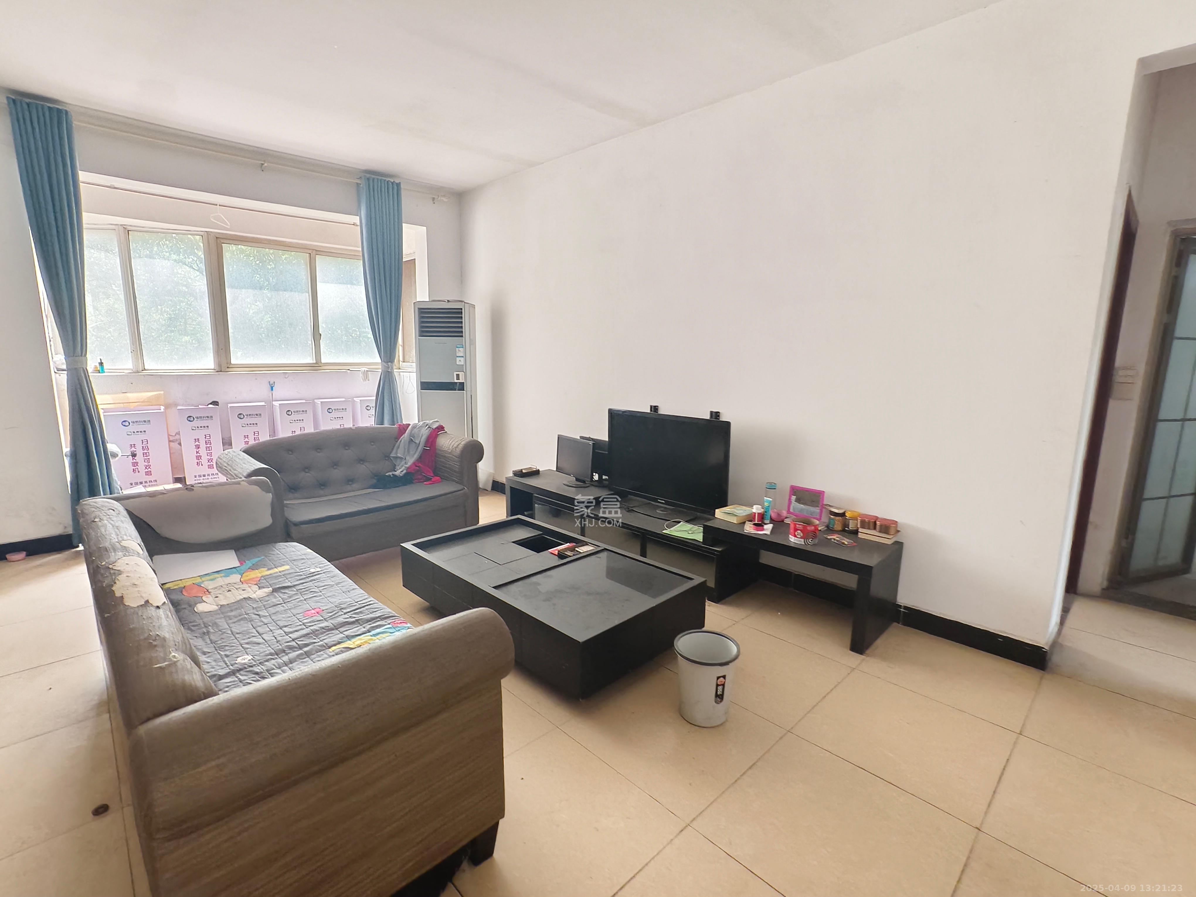 东门尚苑 3室2厅1卫 1600.0元/月 东门尚苑 3室2厅1卫 1600.0元/月室内图