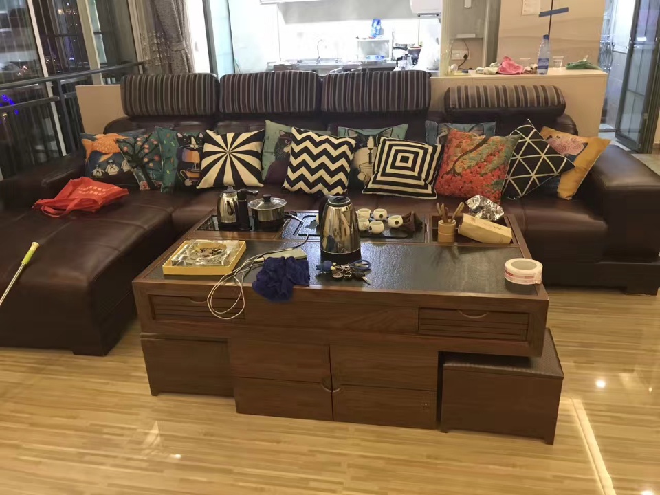 鸿泰国际 3室2厅2卫 76.8万 鸿泰国际 3室2厅2卫 76.8万室内图