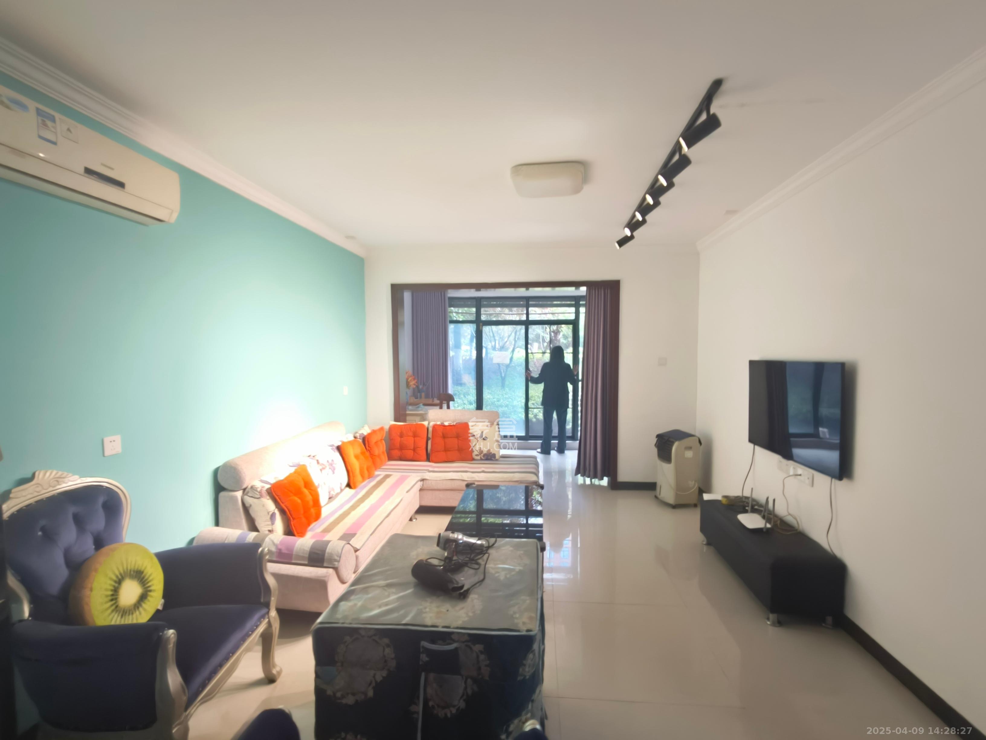 金谷豪庭 3室2厅1卫 1600.0元/月 金谷豪庭 3室2厅1卫 1600.0元/月室内图