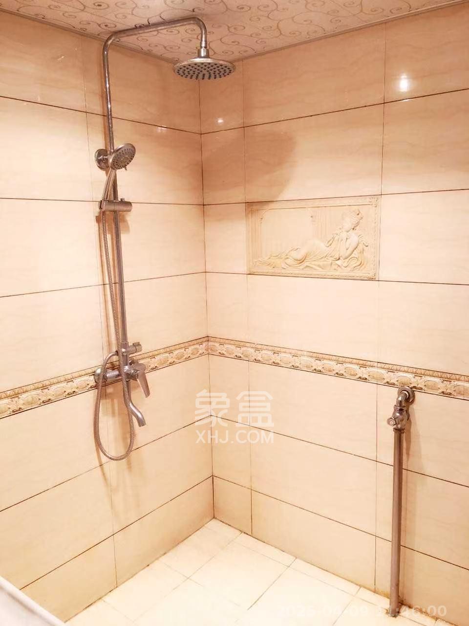 天凯东苑  2室2厅1卫   1700.00元/月室内图